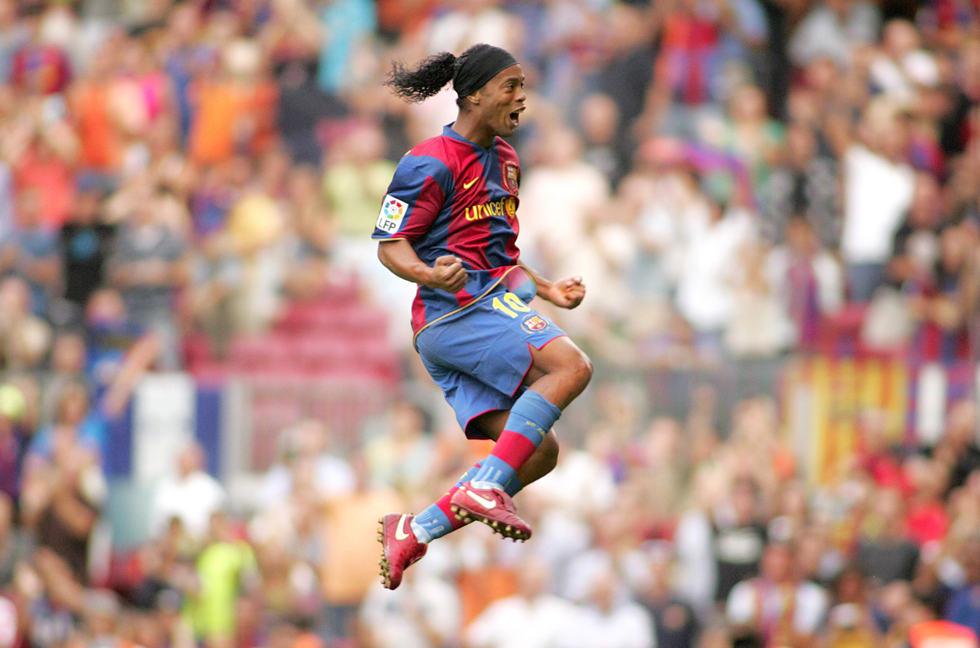 Brazilian Ronaldinho Soccer 1920x1269