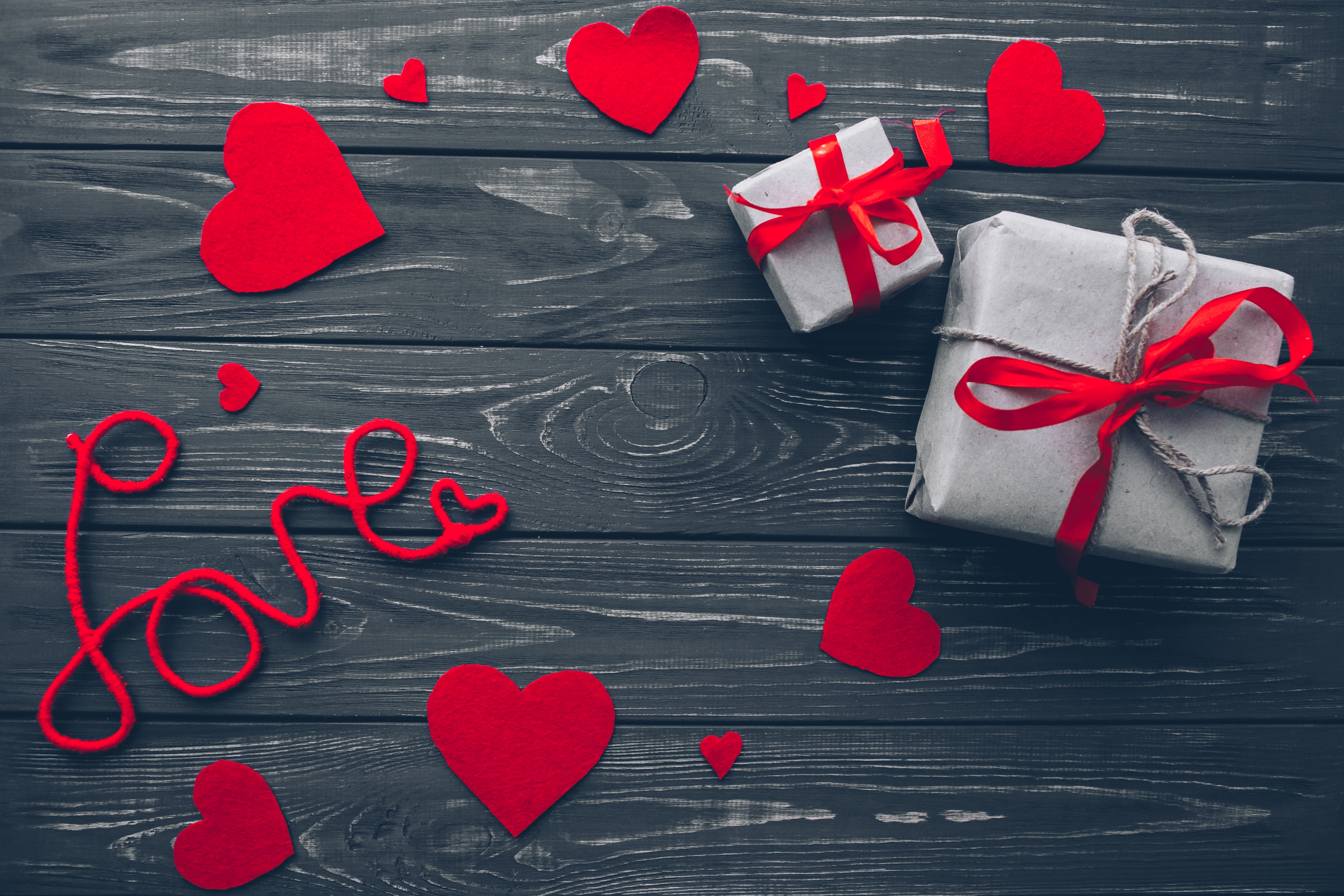 Gift Heart Love Still Life 3756x2504