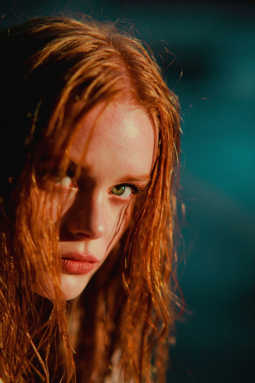 Abigail Cowen Women Actress Redhead Green Eyes Long Hair 854x1280