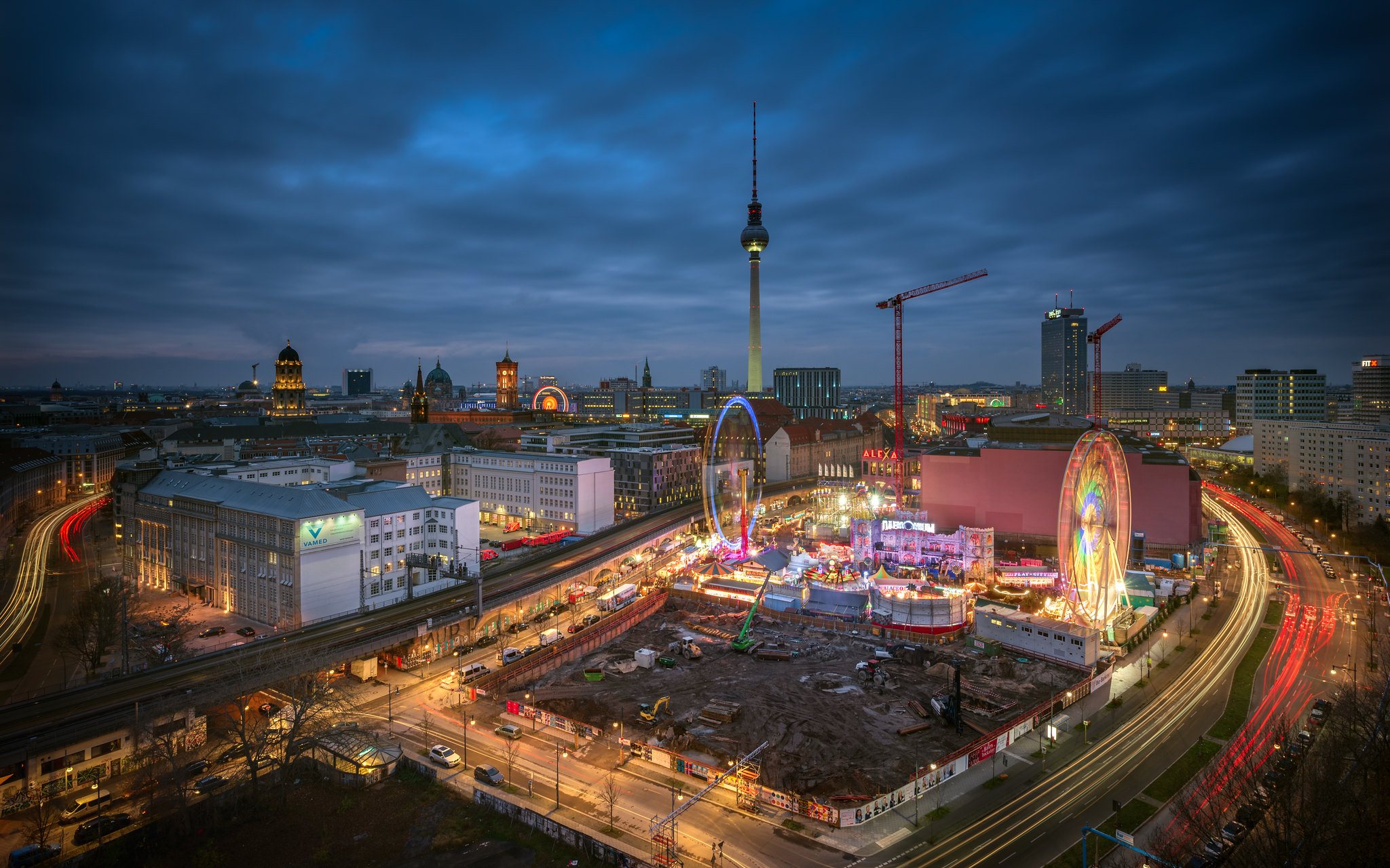 Carnival Night Time Lapse 2048x1280