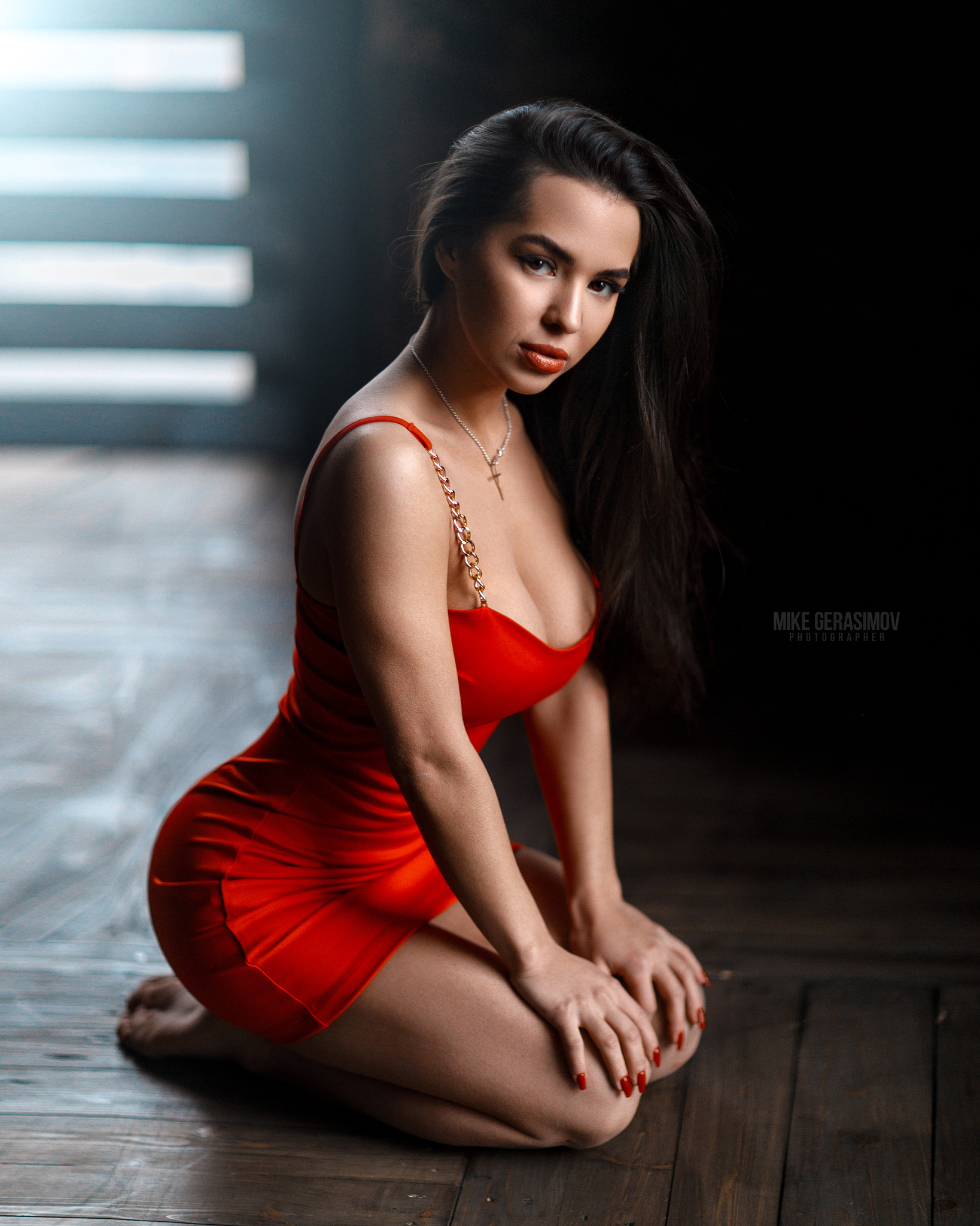 Women Dark Hair Long Hair Looking At Viewer Makeup Necklace Dress Red Clothing Barefoot On The Floor 1638x2048