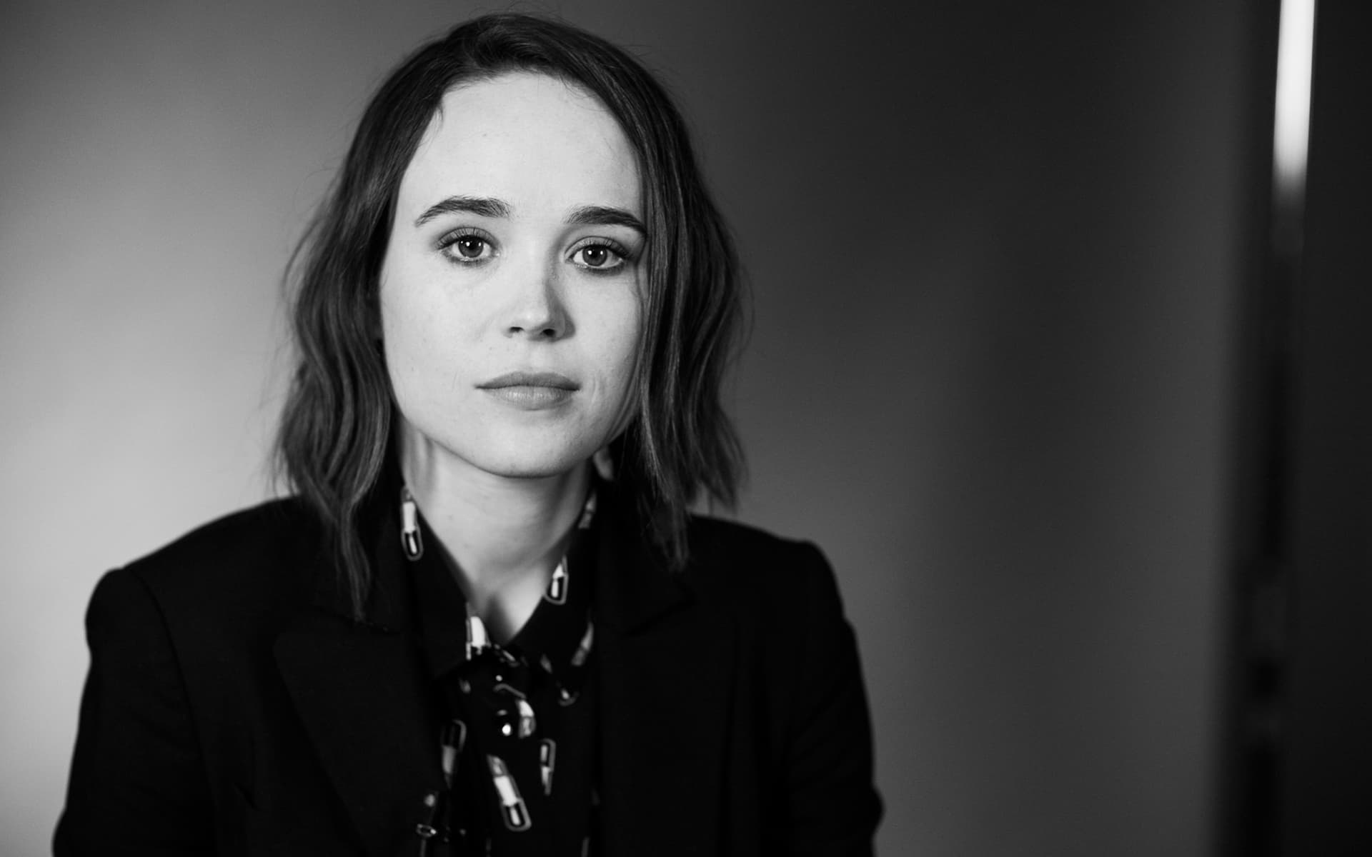 Actress Black Amp White Ellen Page Girl Woman 1920x1200