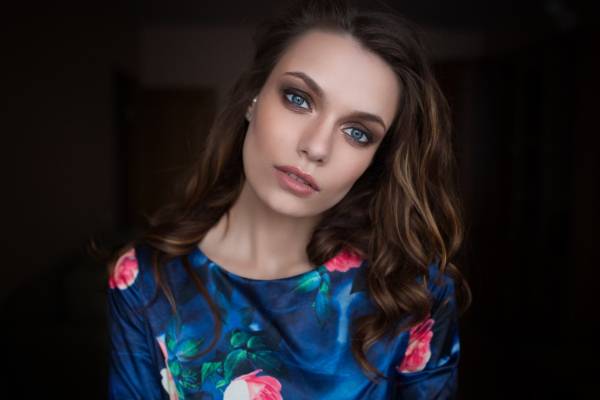 Blue Eyes Brunette Face Girl Model Woman 2048x1365