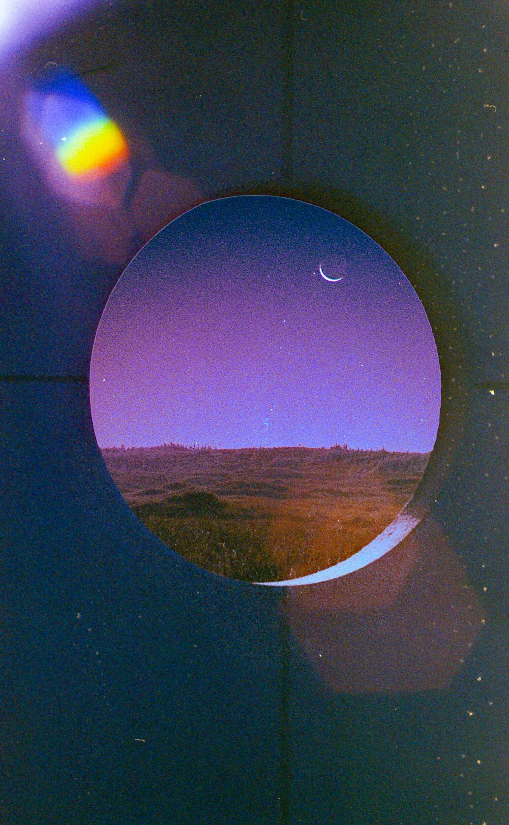 Portrait Display Moon Window Landscape 1035x1676