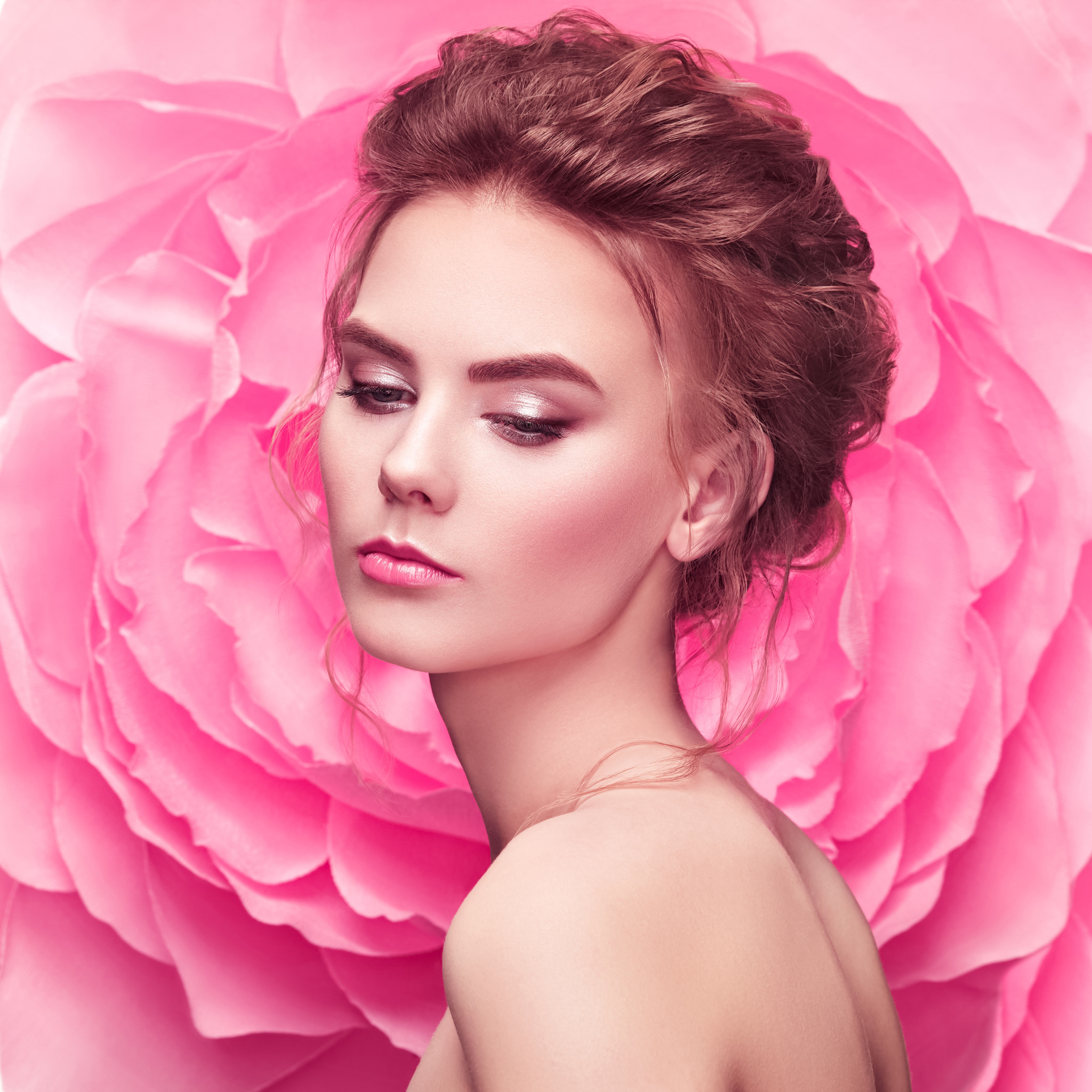 Oleg Gekman Women Brunette Makeup Eyeshadow Lipstick Pink Lipstick Pink Lip Gloss Flowers Petals Bar 2048x2048