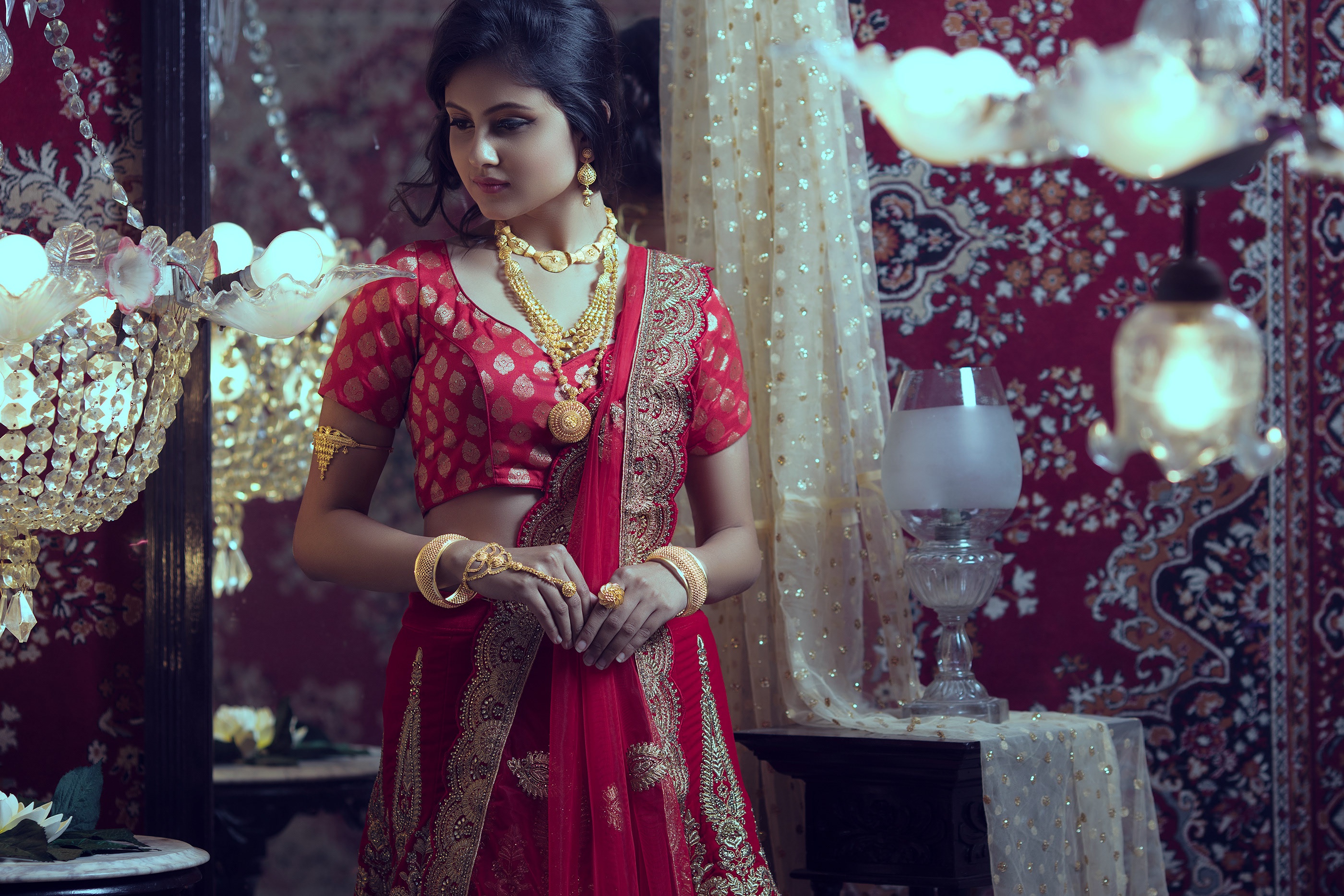 Brunette Girl Hair Indian Jewelry Makeup Model Sari Traditional Costume 2800x1867