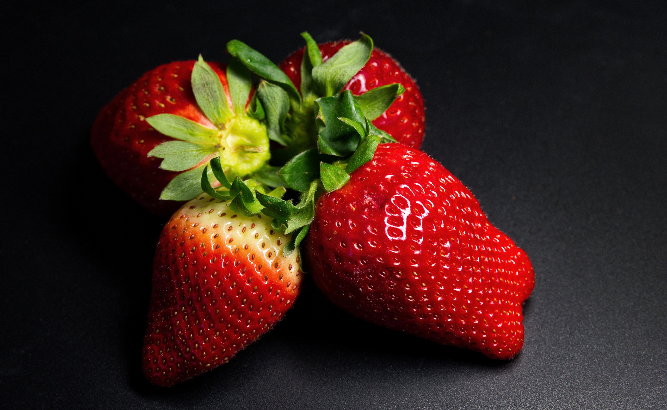 Food Strawberry 2560x1572
