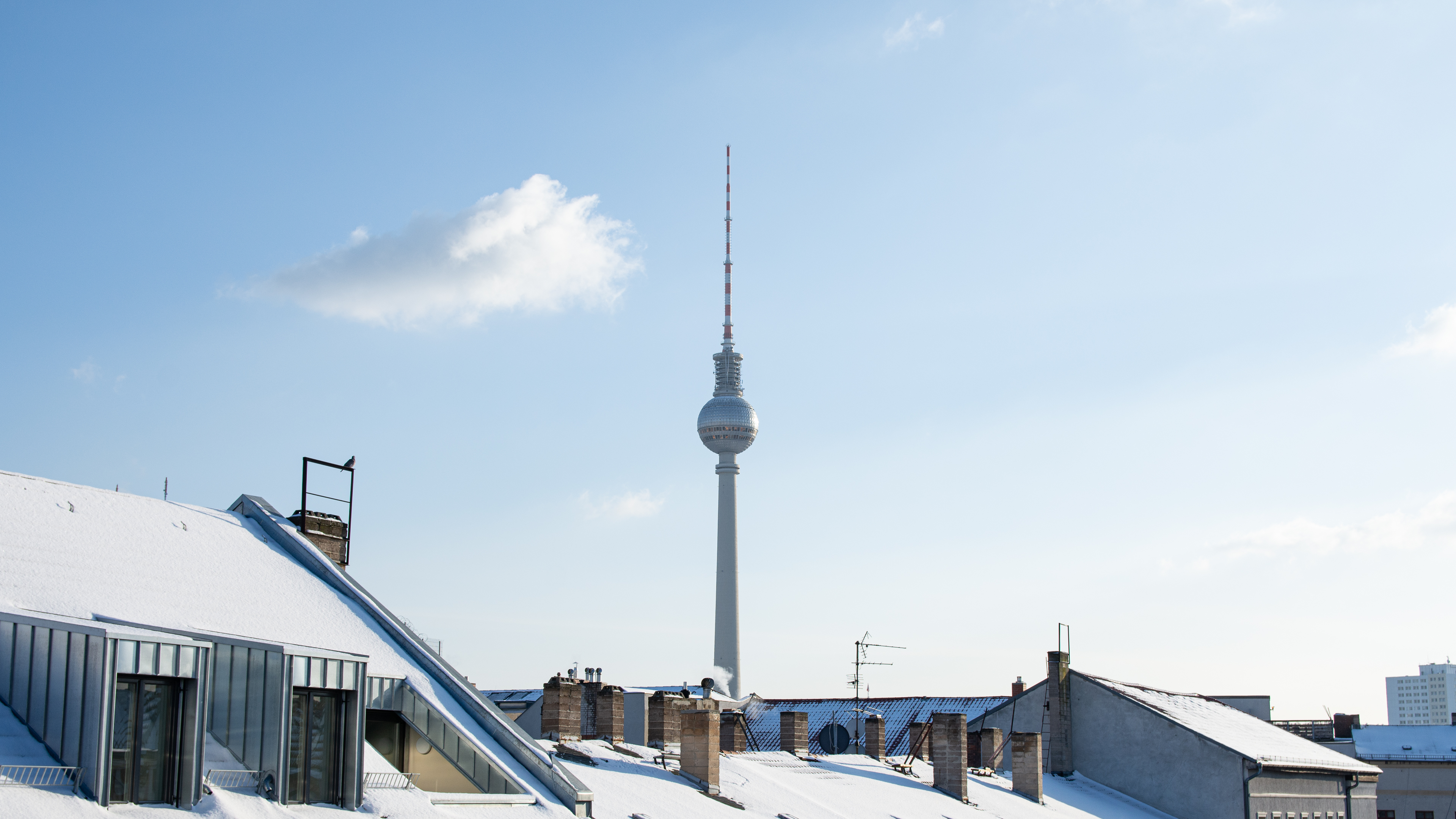 City Berlin Snow Clear Sky Monument Tower Rooftops Radio Tower 3840x2160