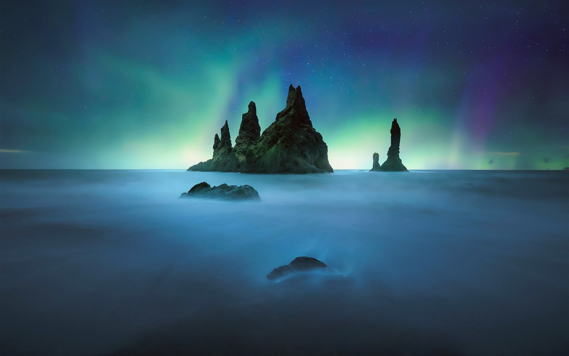 Aurora Borealis Blue Earth Horizon Ocean Rock Sea Sky 1920x1200