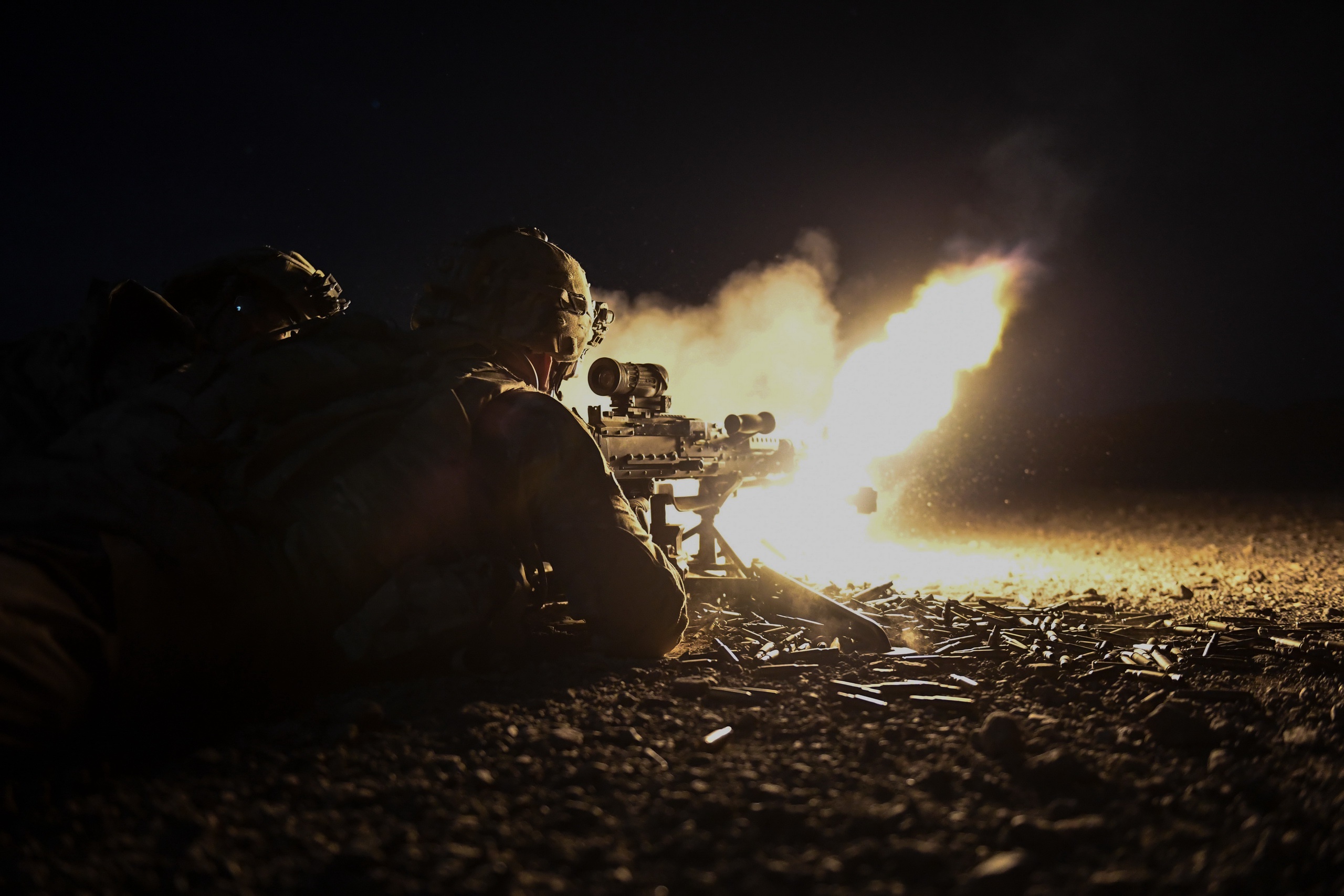 Bullet Machine Gun Night Soldier 2560x1707