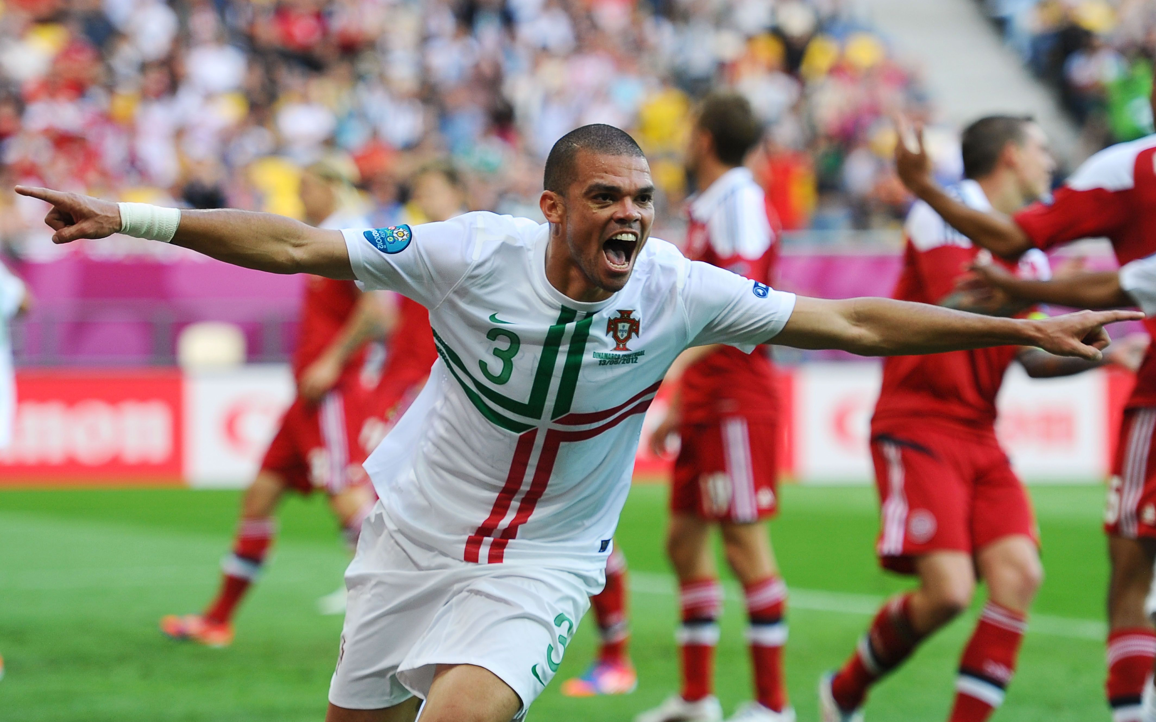 Pepe Portuguese Soccer 3840x2400