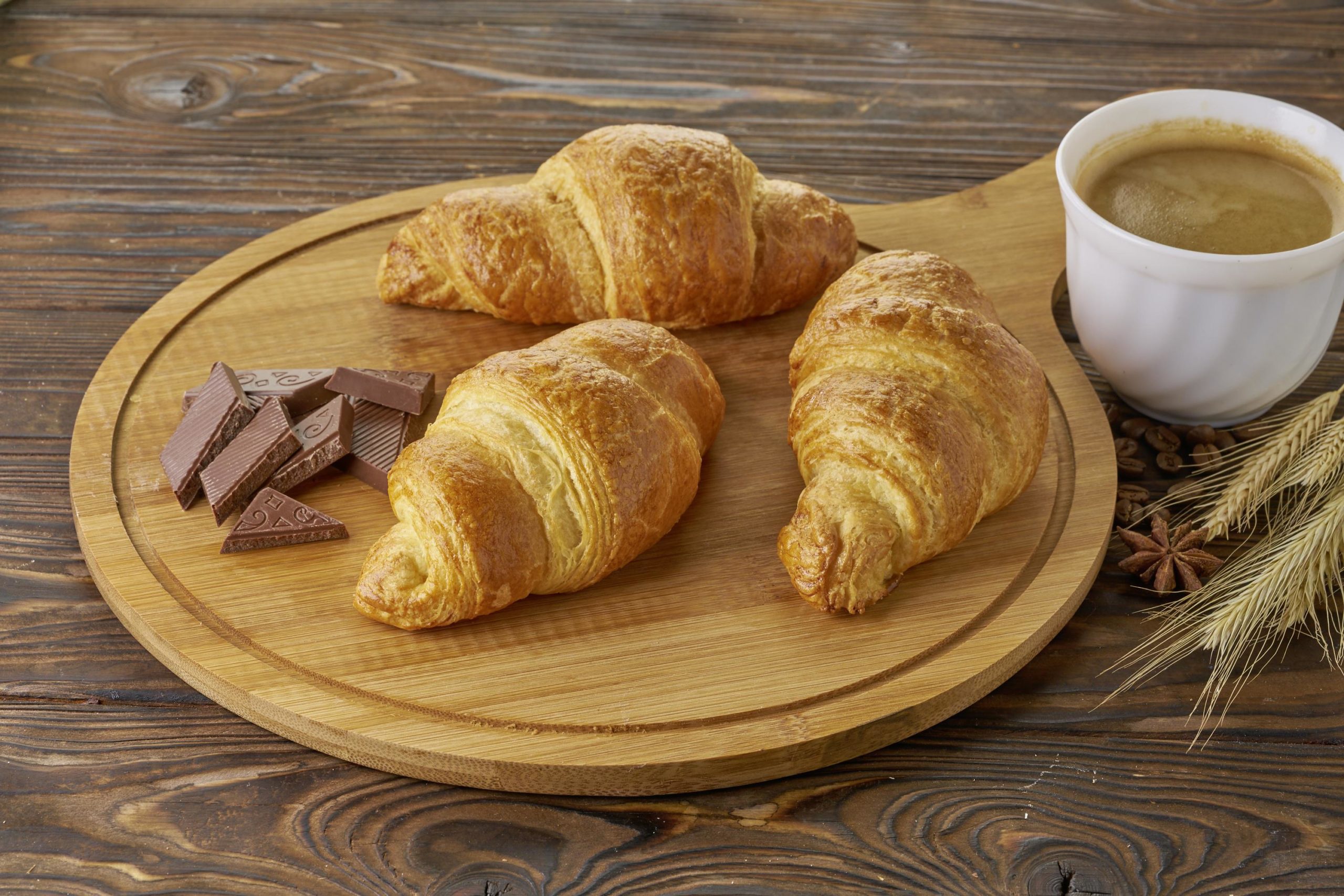 Breakfast Chocolate Coffee Croissant Viennoiserie 2560x1708