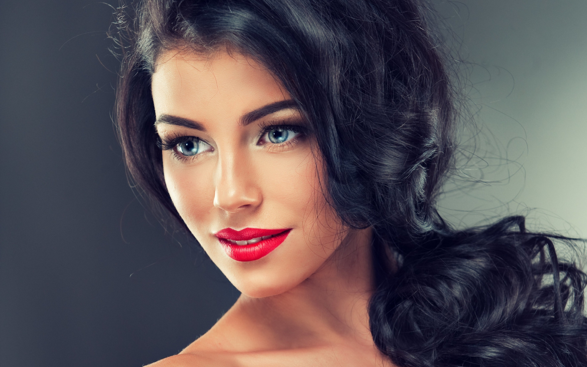 Black Hair Girl Hair Lipstick Makeup Model 1920x1200