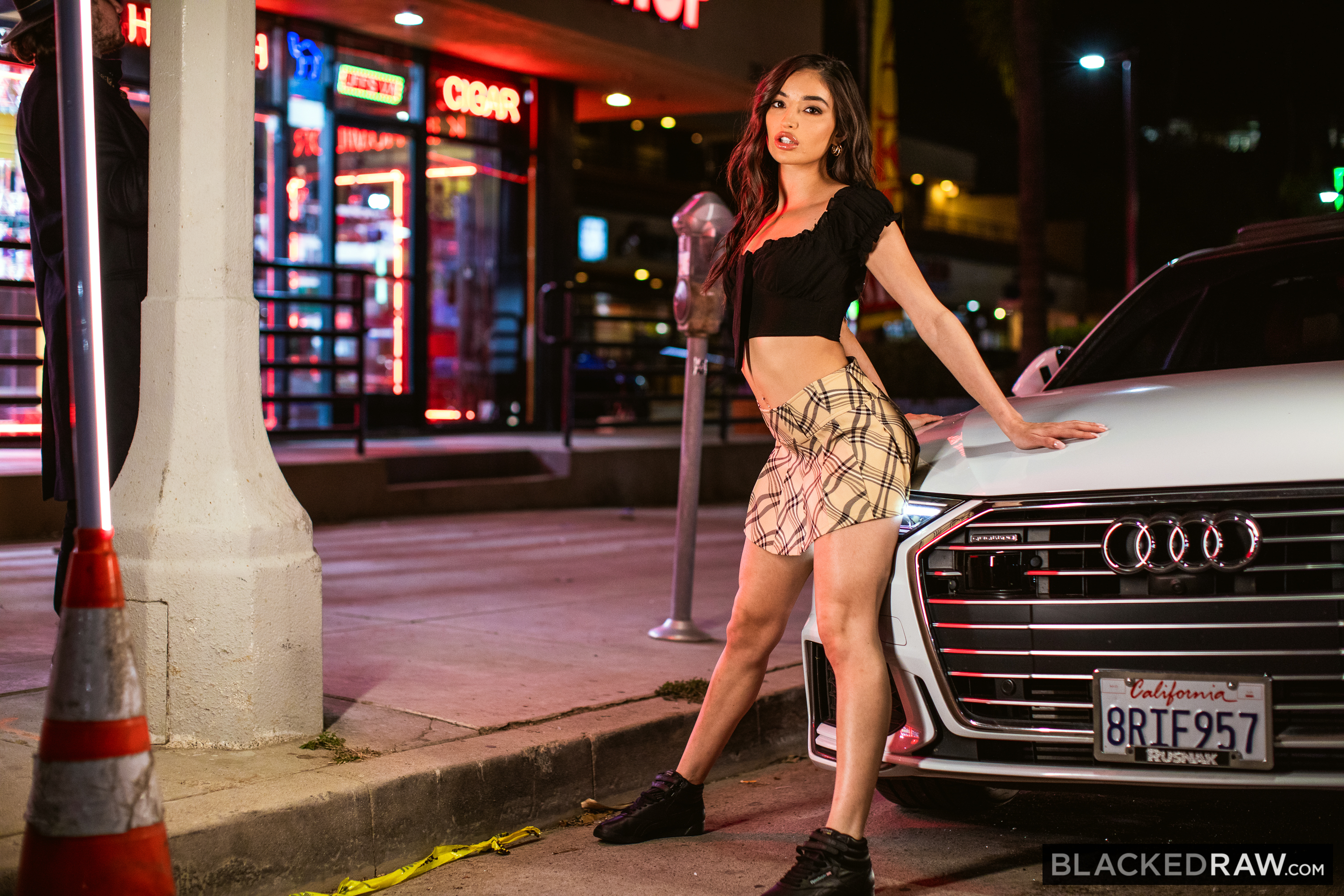 Women Outdoors Latinas Urban Neon Lights Long Hair Dark Hair Legs Women Outdoors Vehicle Audi Lipsti 3000x2000