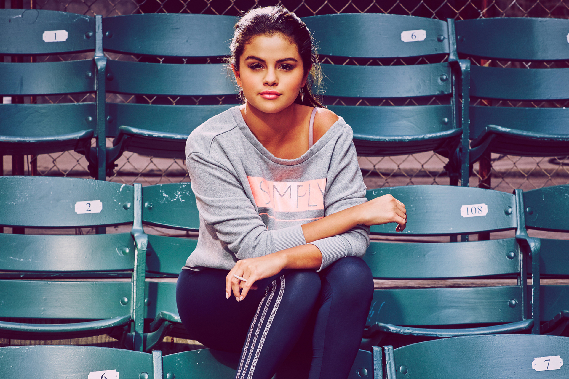 Selena Gomez Women Celebrity Young Woman Looking At Viewer Sitting Women Outdoors Bench Arms Crossed 1920x1280