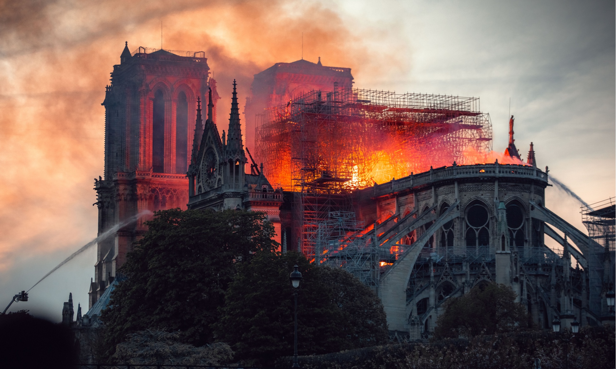 Building Fire Burning France Cathedral Notre Dame Disaster Paris 2000x1200