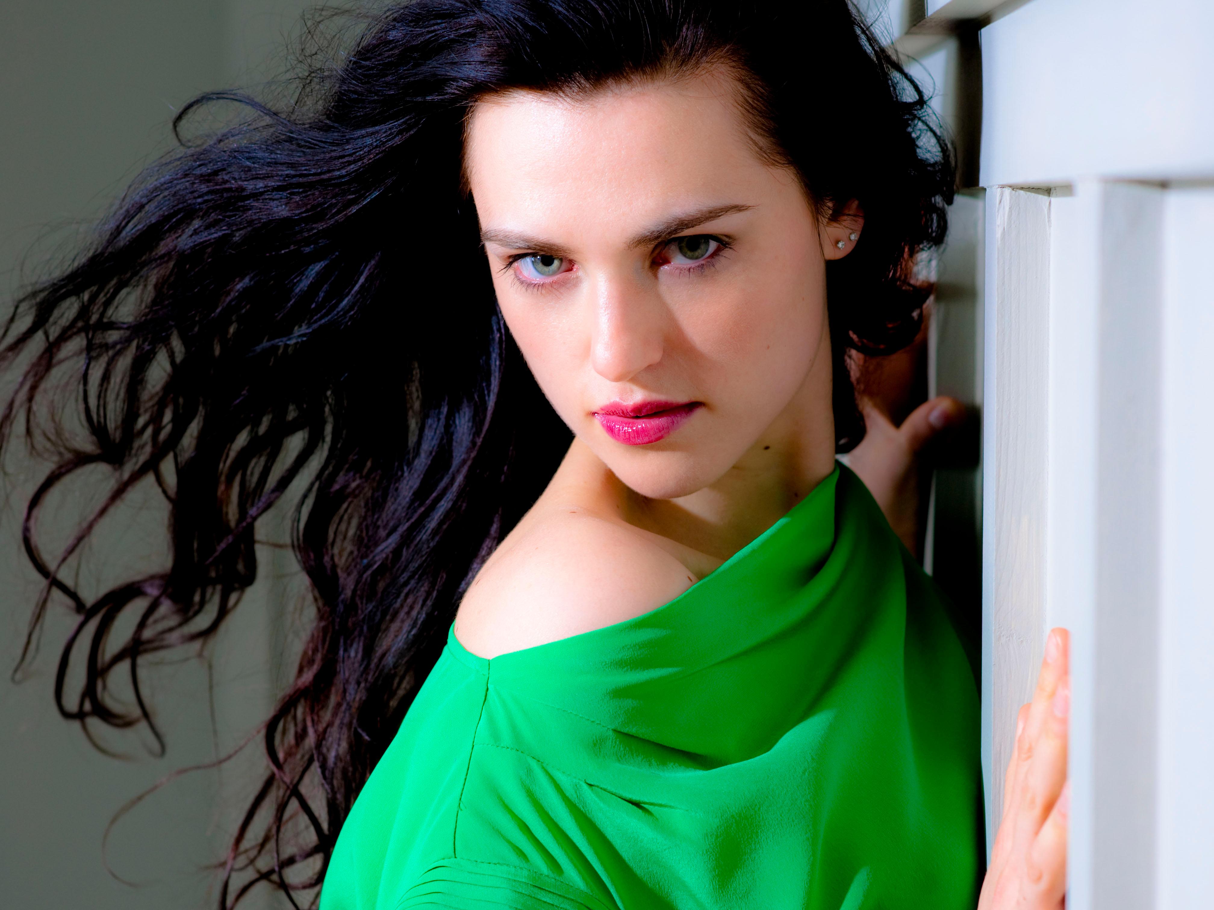 Actress Black Hair Canadian Green Eyes Katie Mcgrath 4032x3024