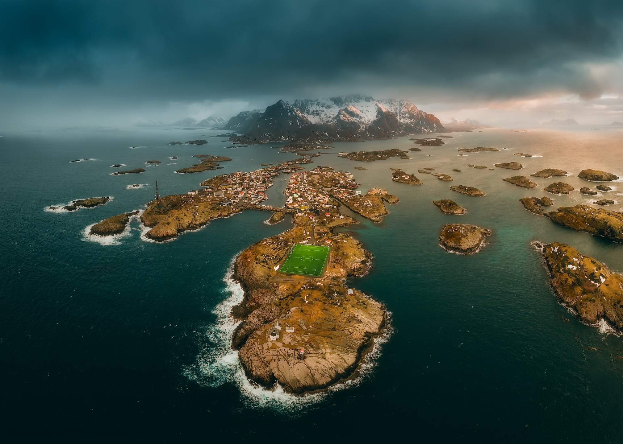 Henningsvar Lofoten Islands Norway 2018x1440