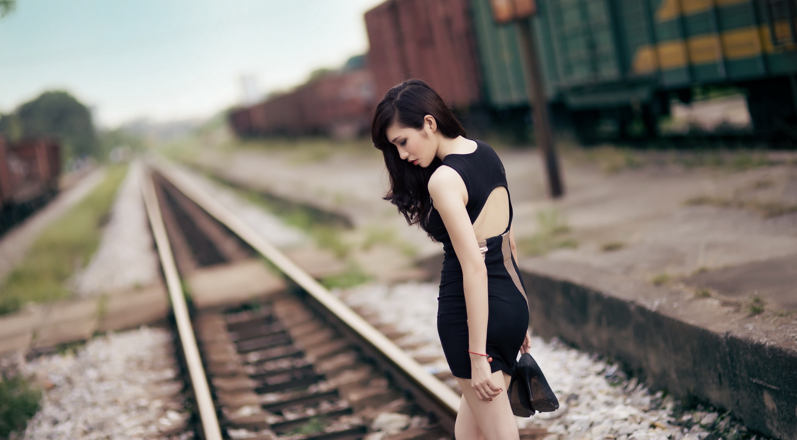 Dress Girl Railroad 2560x1412