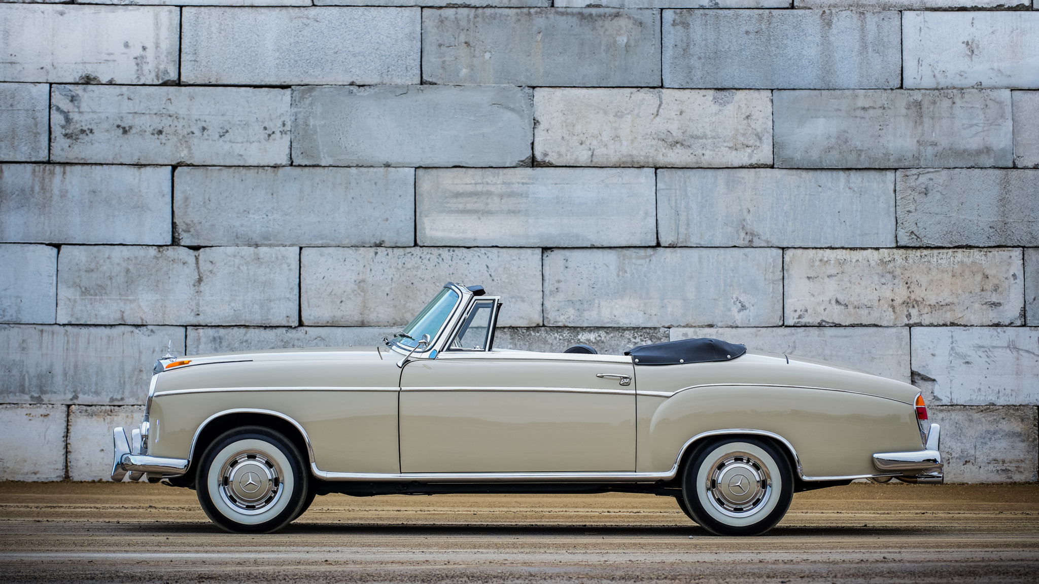 Beige Car Car Convertible Luxury Car Mercedes Benz 220s Old Car Sport Car 2048x1152