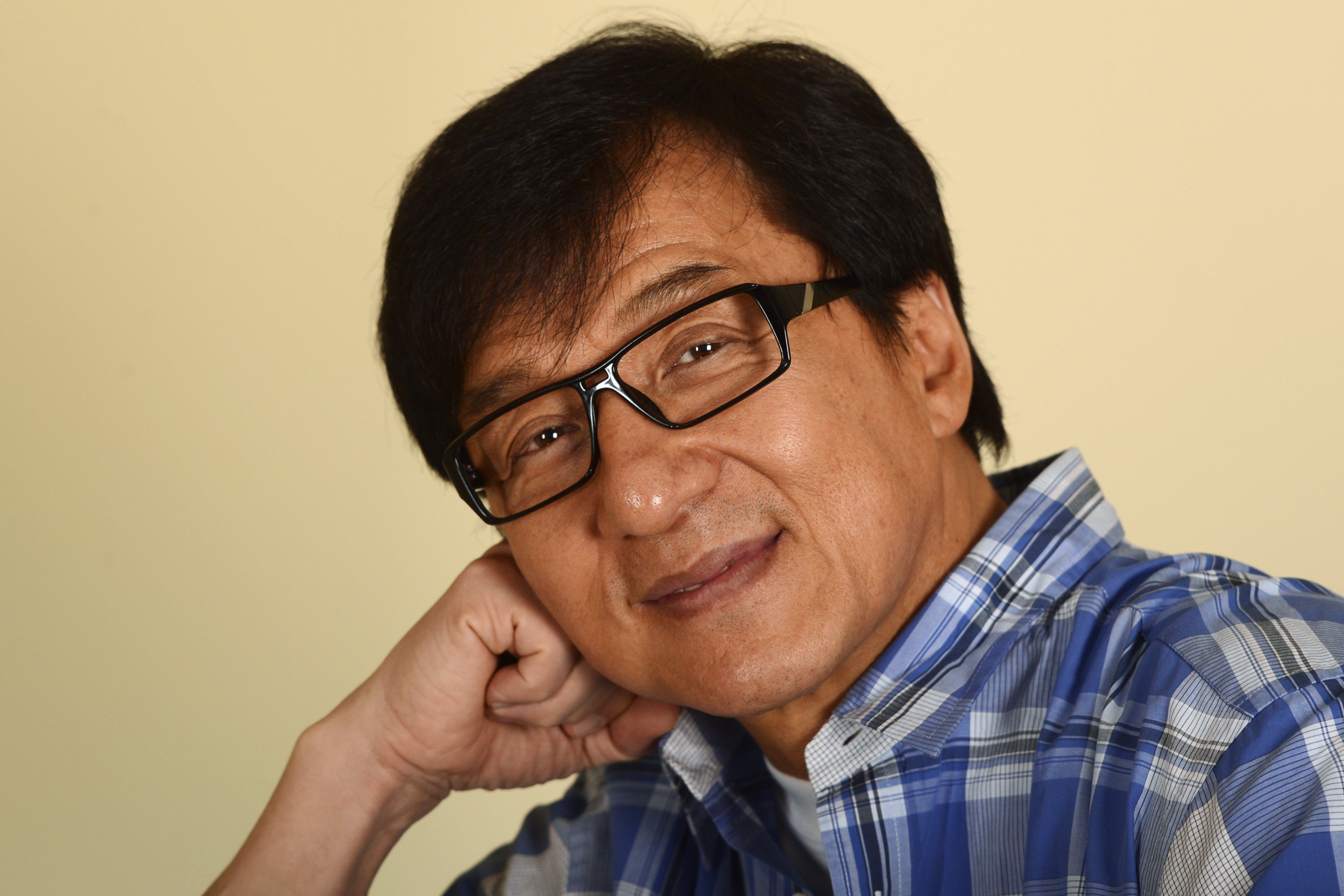 Actor Glasses Jackie Chan 3000x2000
