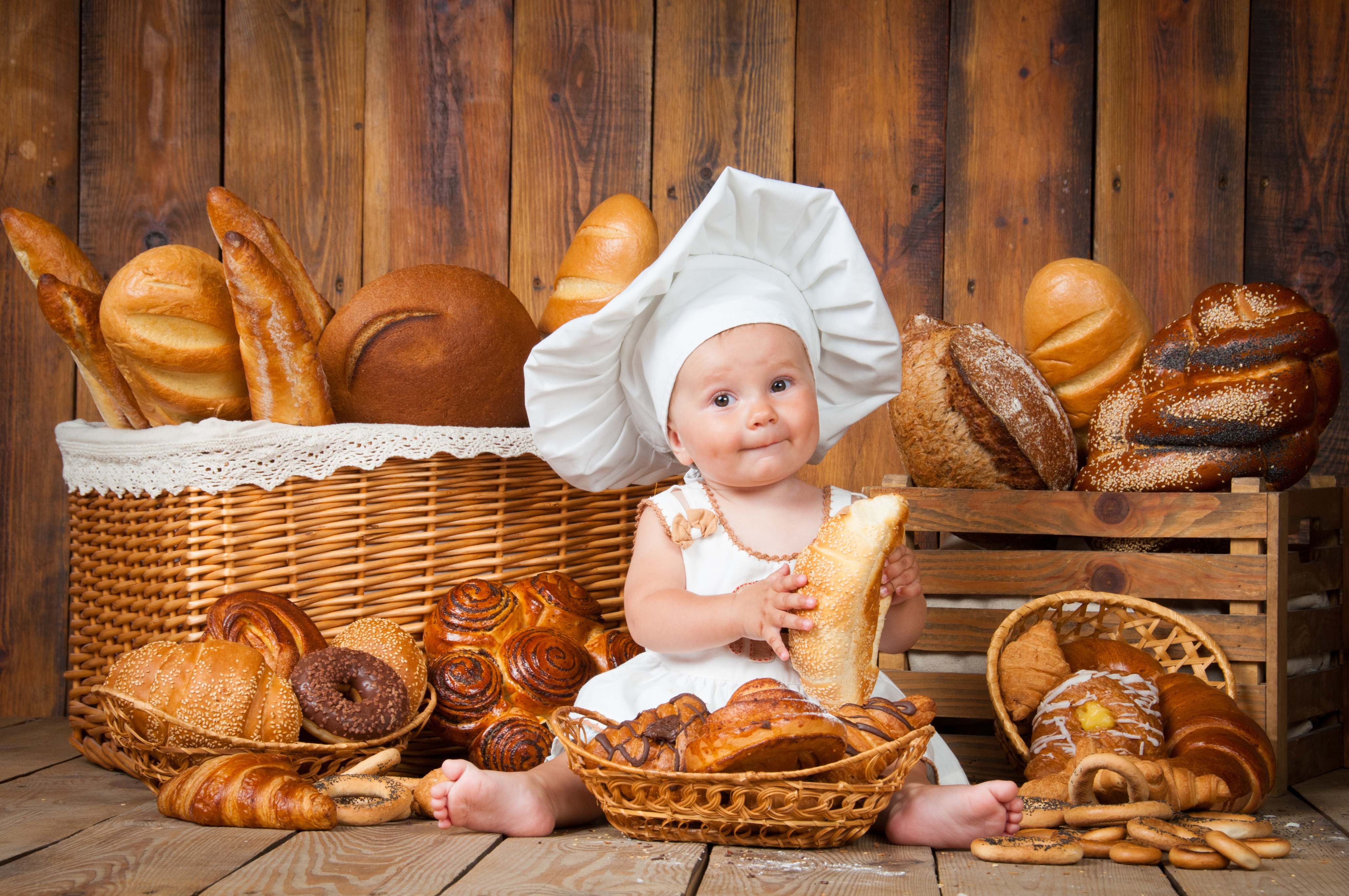 Baby Baking Bread Cute Viennoiserie 4114x2733
