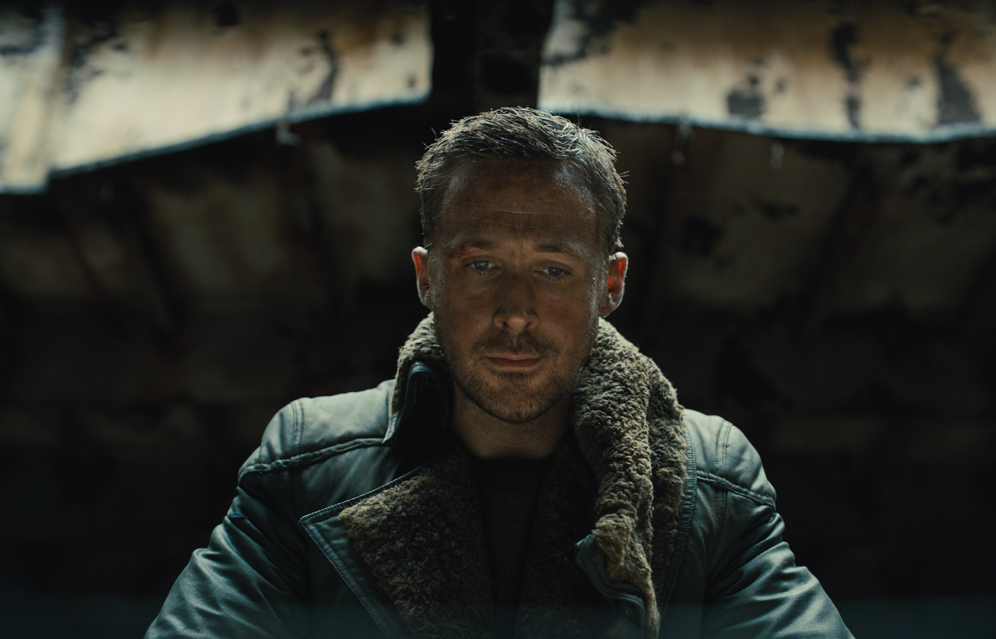 Blade Runner 2049 Officer K Blade Runner 2049 Ryan Gosling 2048x1313