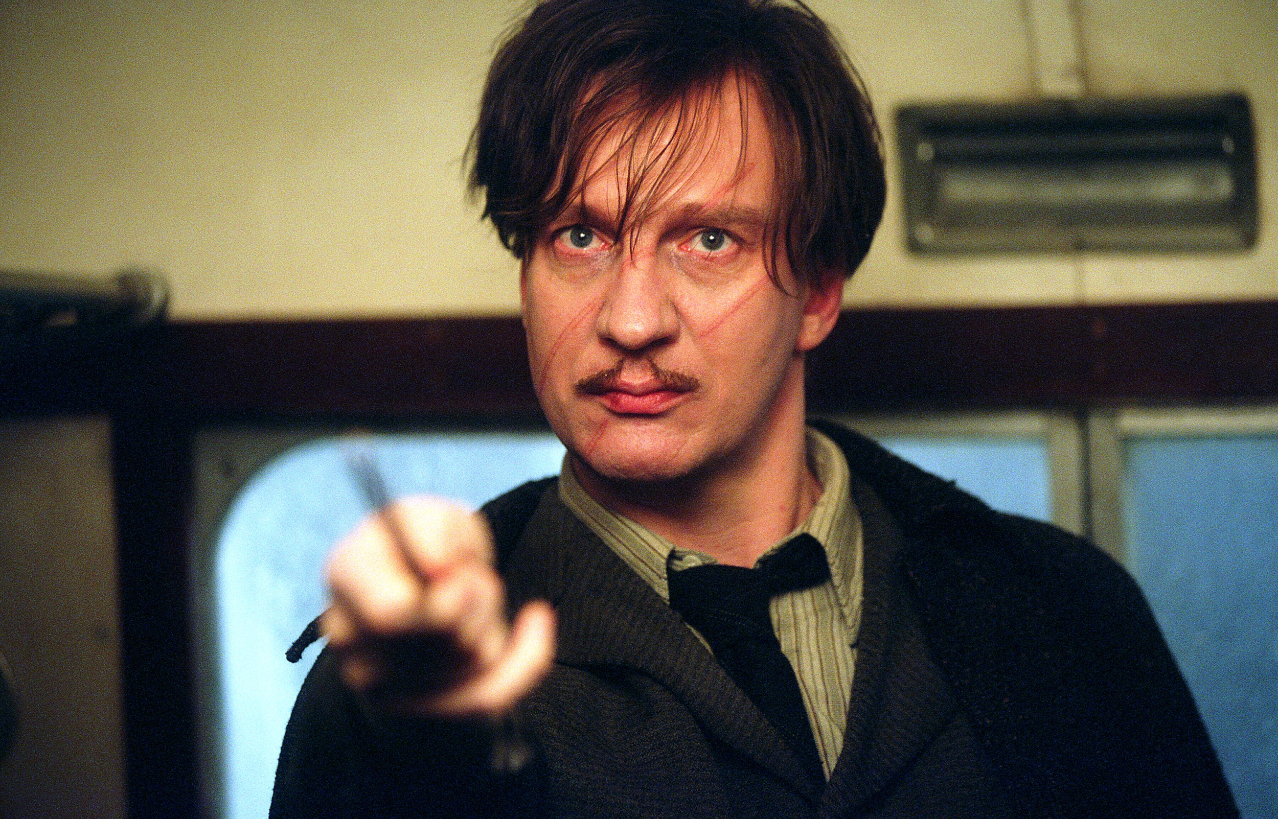 Remus Lupin 2500x1603