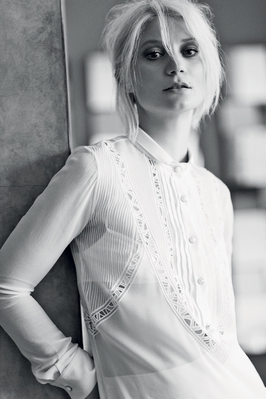 Mia Wasikowska Actress Blonde Monochrome Australian 853x1280