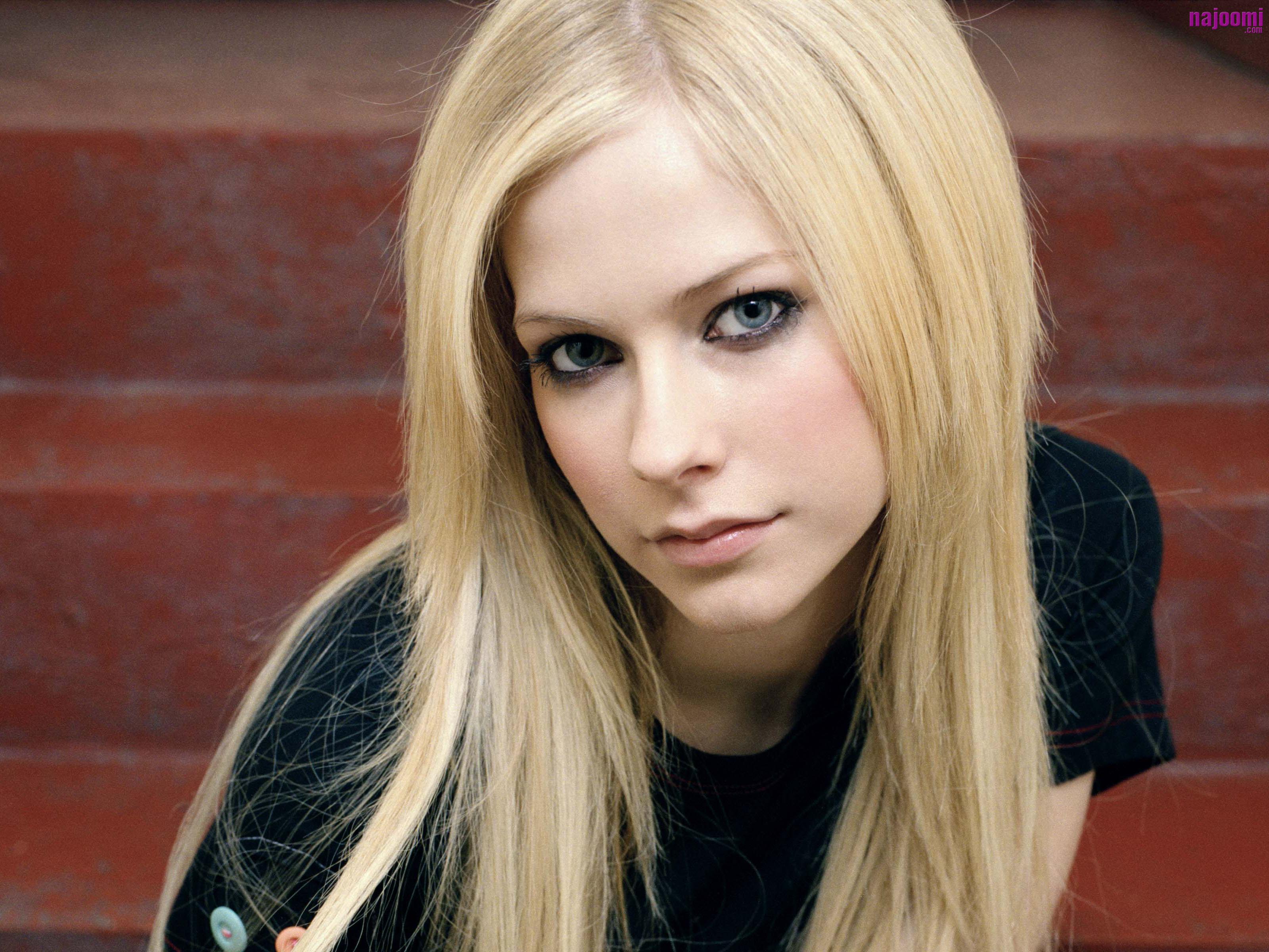 Music Avril Lavigne 3200x2400