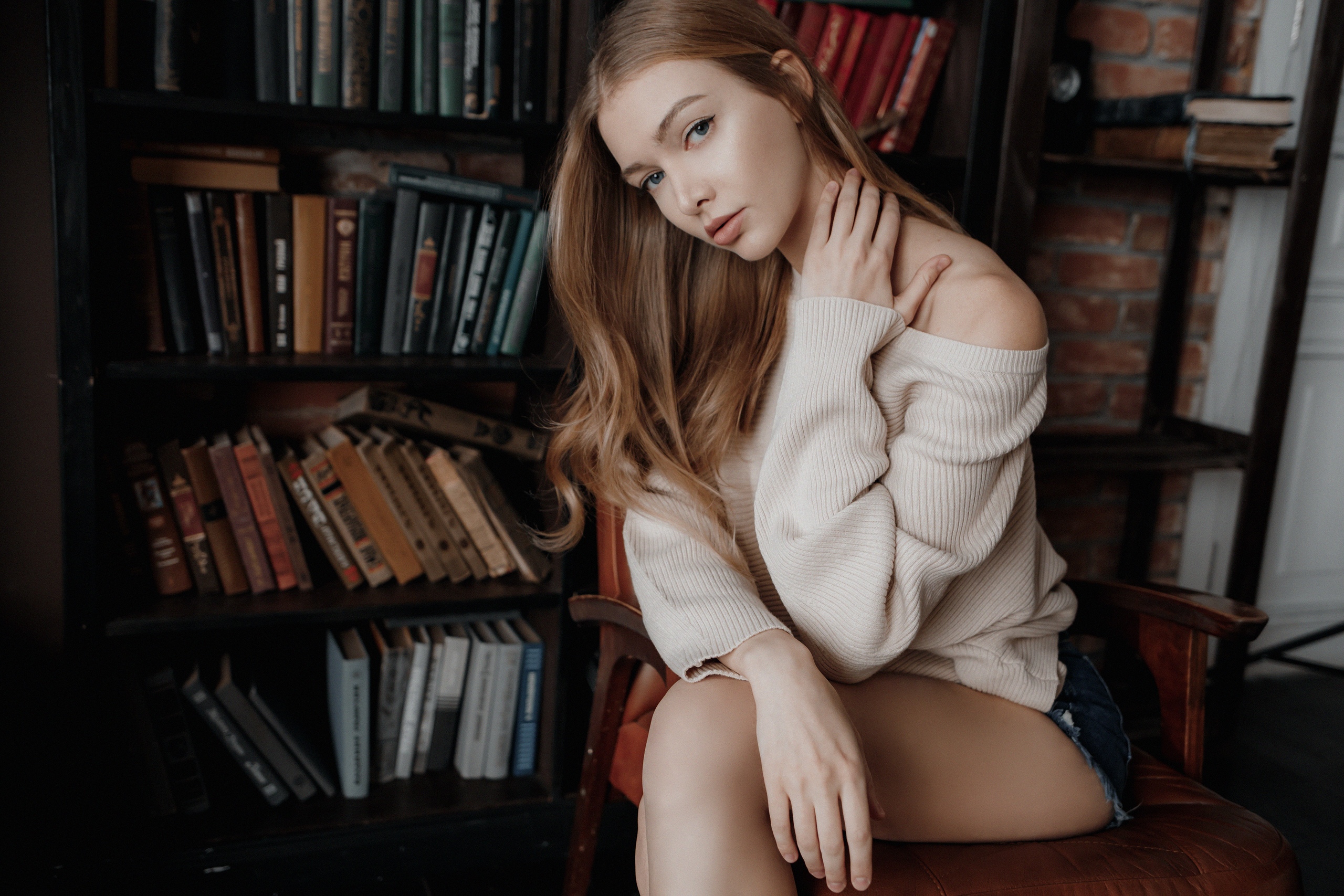 Women Andrey Popenko Books Sitting Women Indoors Sweater Chair Eyeliner 2560x1707