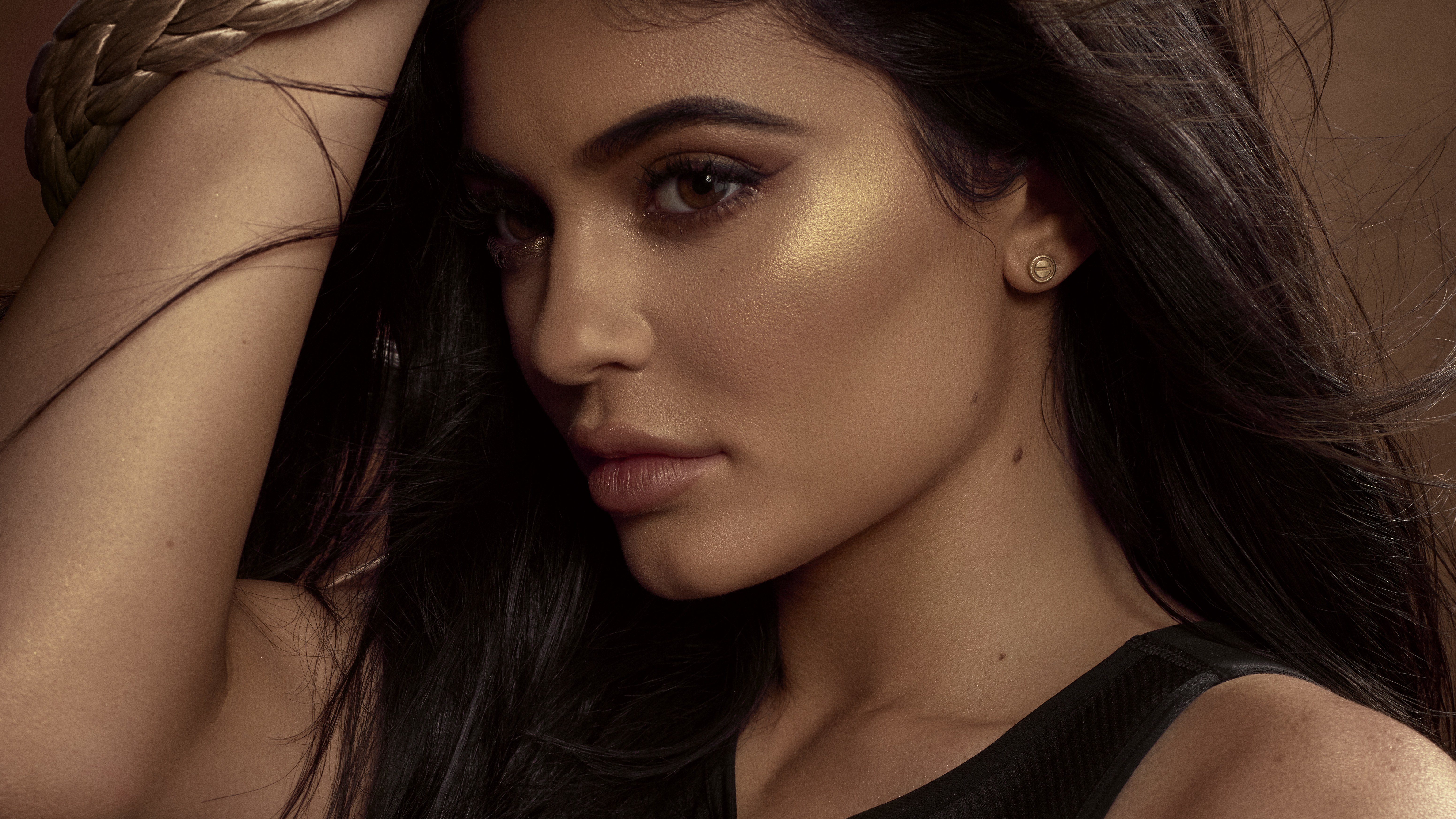 Brown Eyes Brunette Close Up Face Kylie Jenner Model Woman 6207x3491