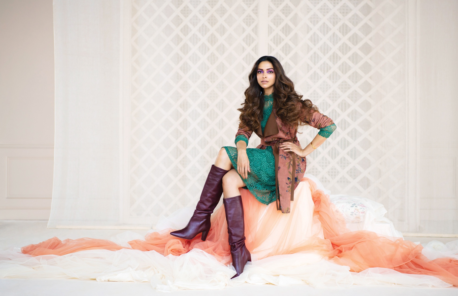 Actress Bollywood Boots Brunette Deepika Padukone Girl Indian Long Hair Model 1920x1241