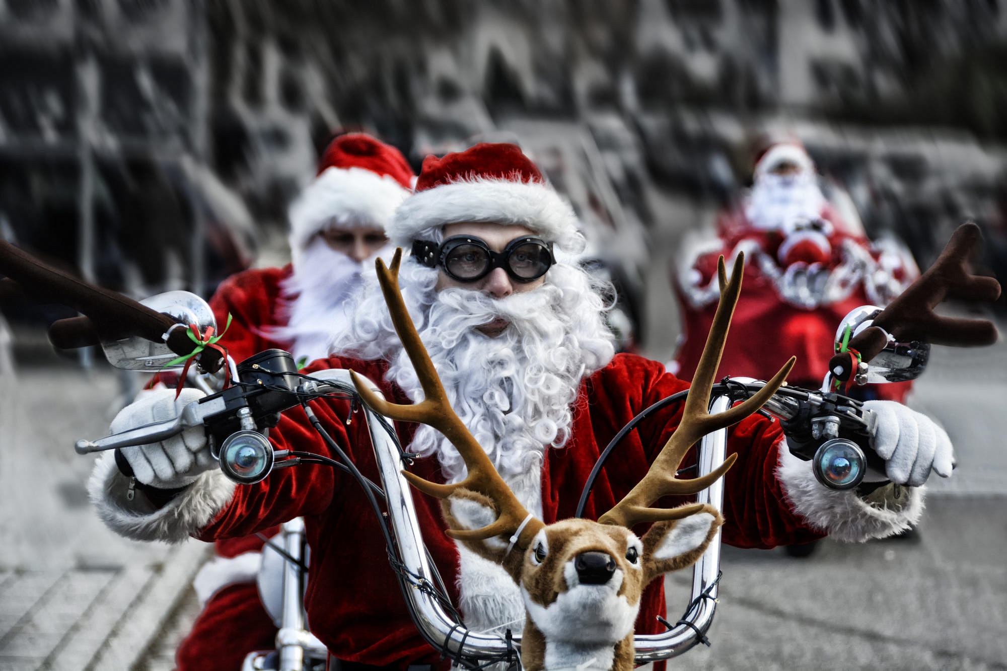 Biker Christmas Glasses Man Santa 2000x1333