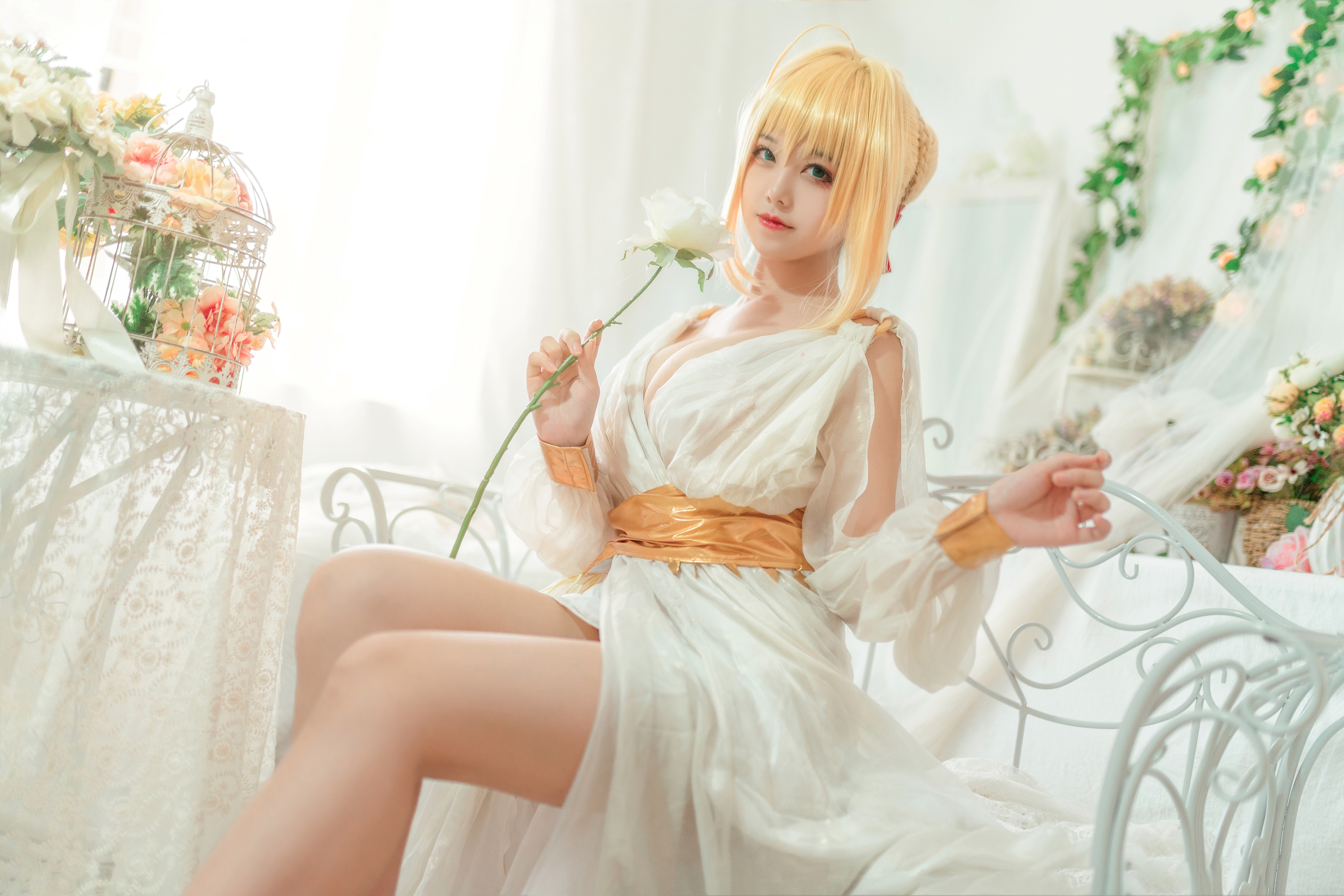 Women Model Asian Cosplay Asian Cosplayer Nero Claudius Fate Grand Order Blonde Bangs Looking At Vie 4000x2668