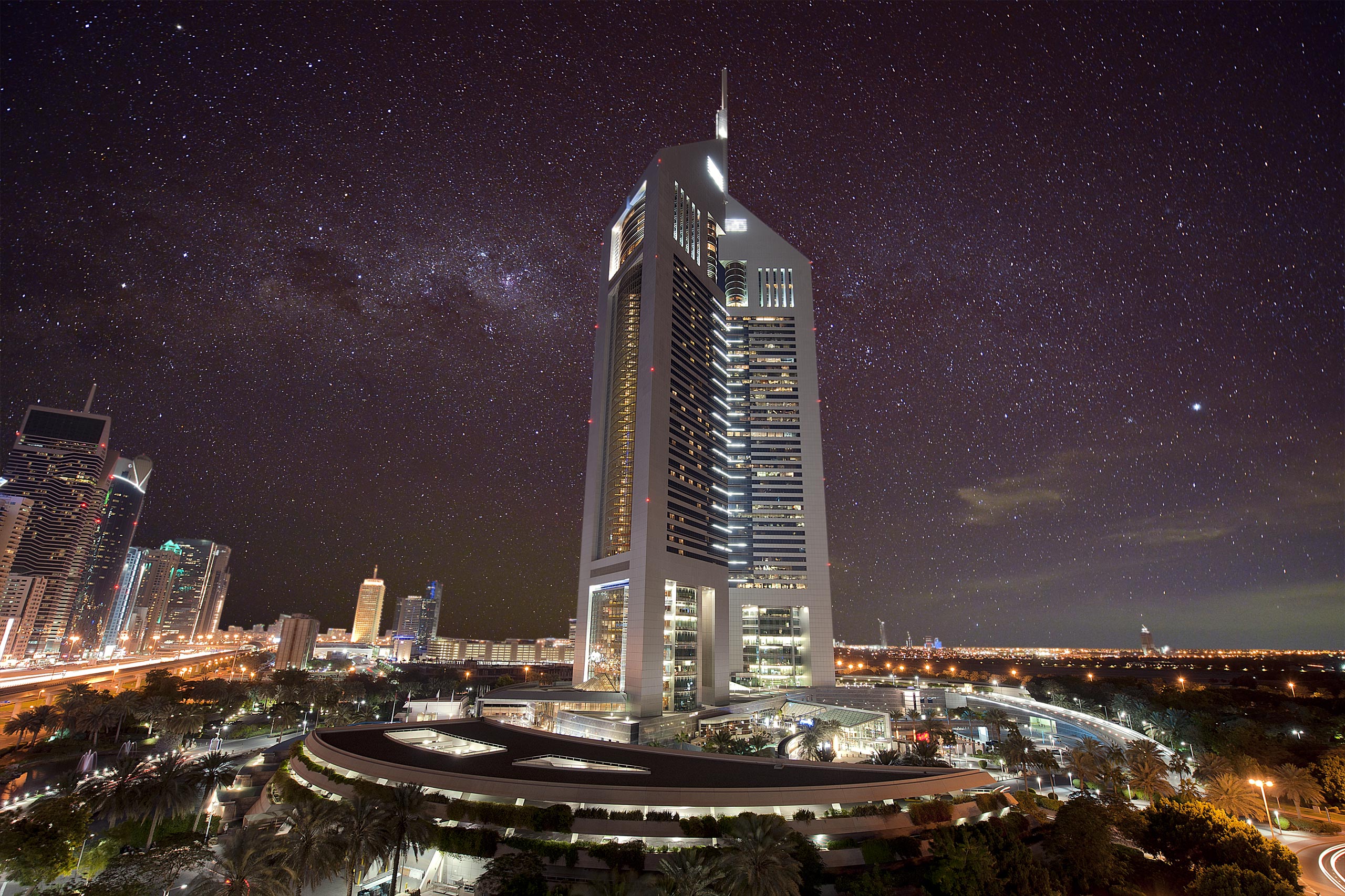 Building Dubai Jumeirah Emirates Tower Hotel United Arab Emirates 2560x1706
