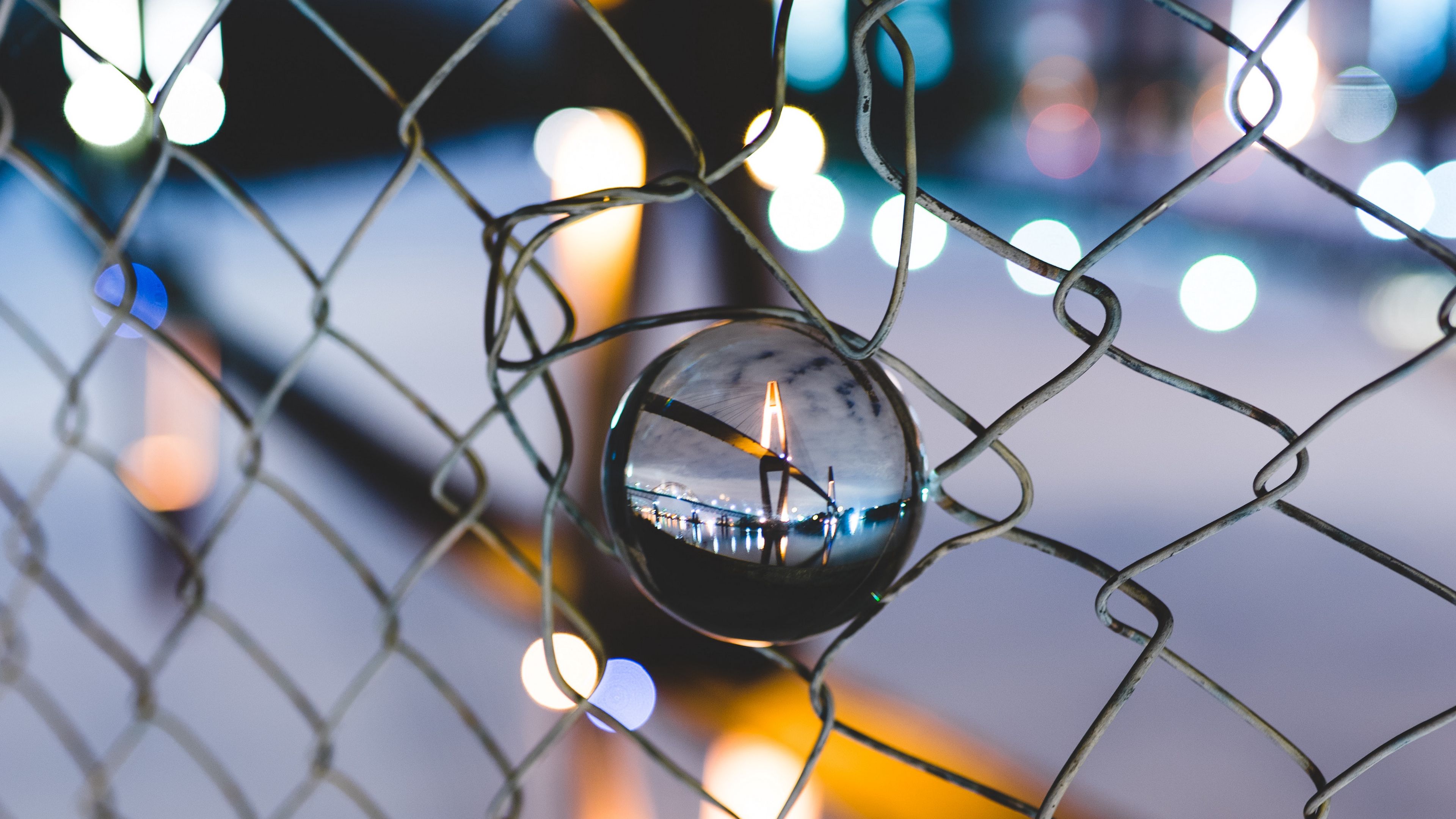 Glass Chain Link Fence Closeup Bridge Macro 3840x2160