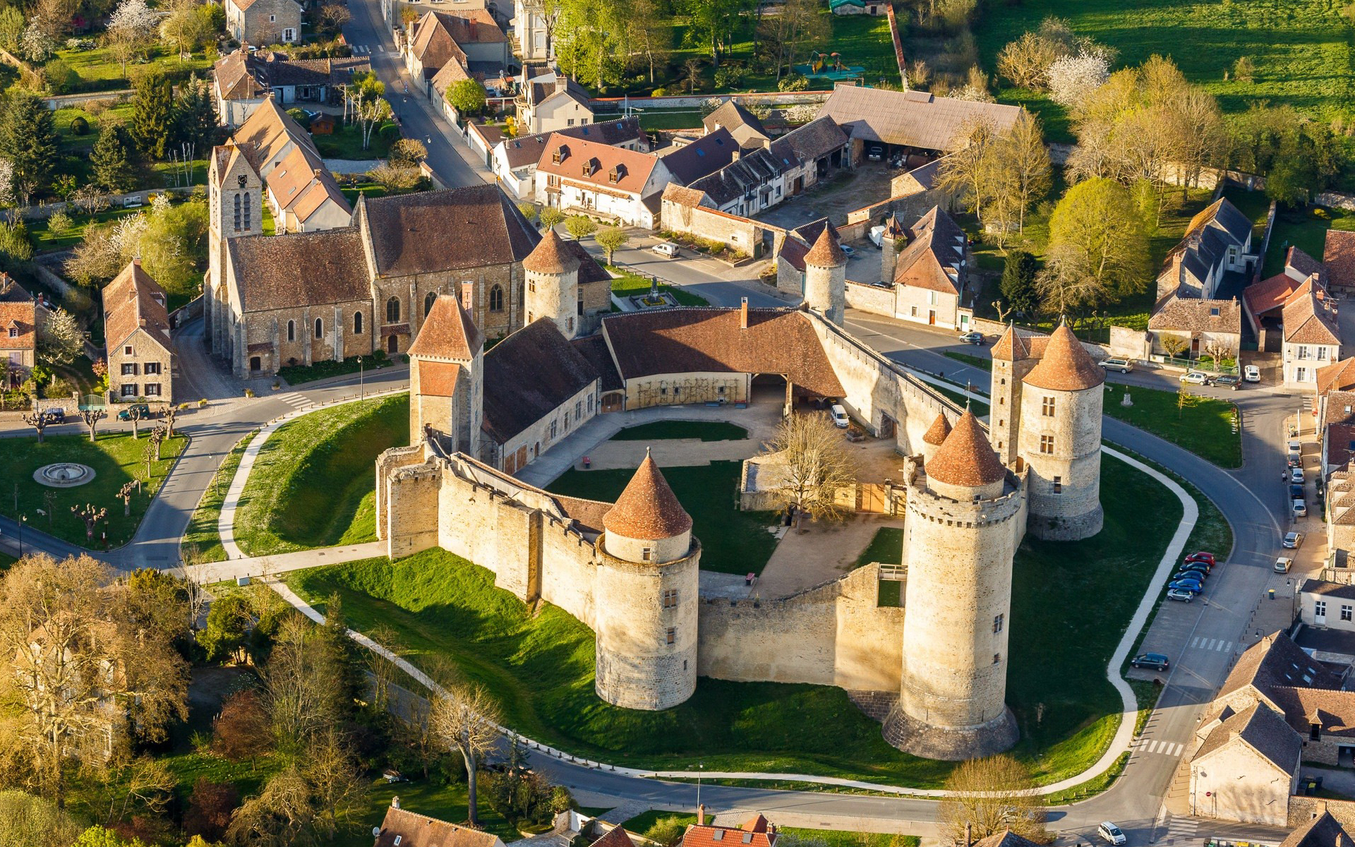 Aerial Building Castle France 1920x1200