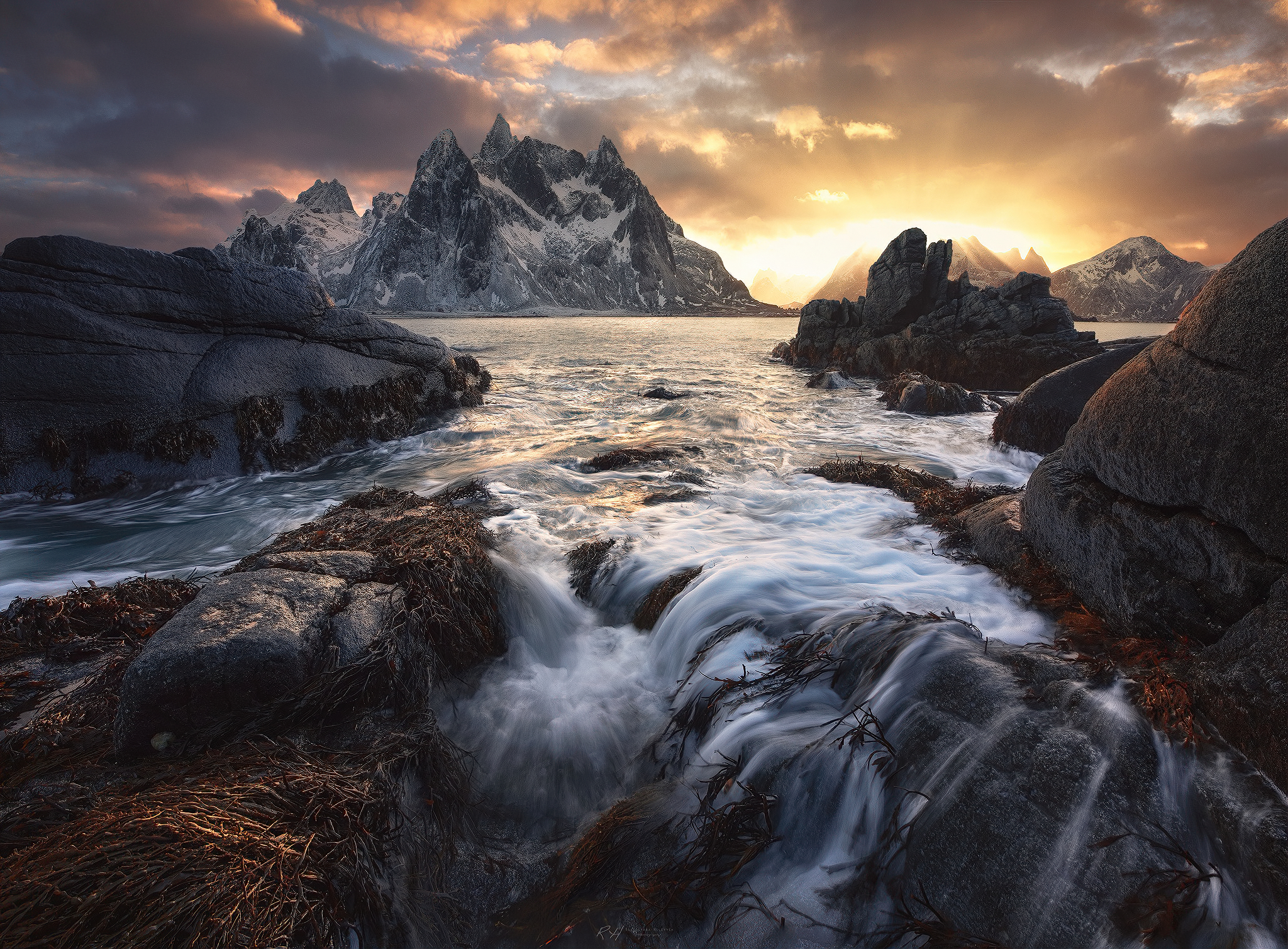 Waterscape Foam Sea Foam Sunset Photography Nature Rocks Waves Mountains Snowy Peak Reeds Seaweed Ro 2048x1509