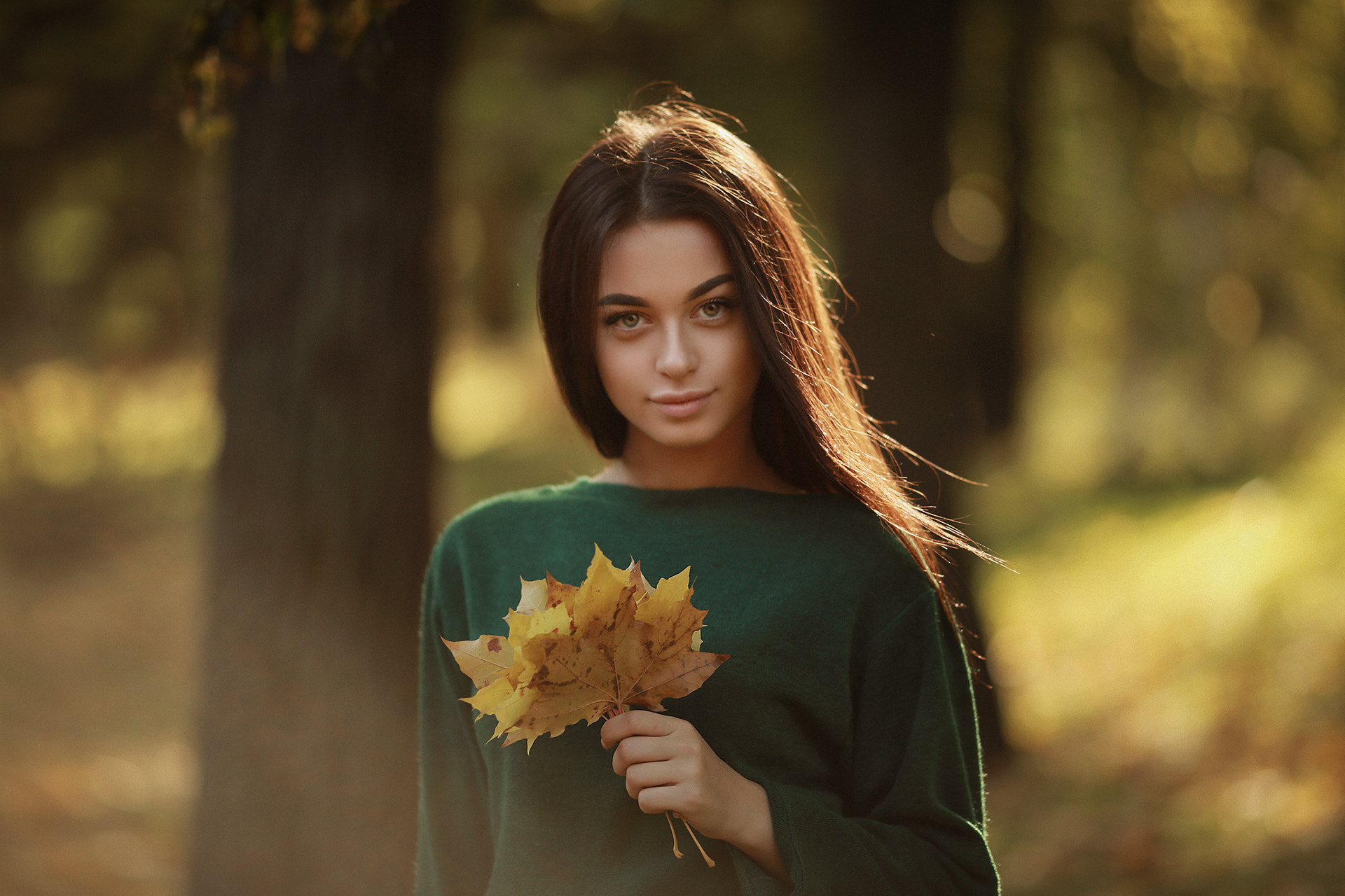 Dmitry Arhar Women Brunette Long Hair Straight Hair Wind Looking At Viewer Smirk Sweater Green Cloth 1920x1280