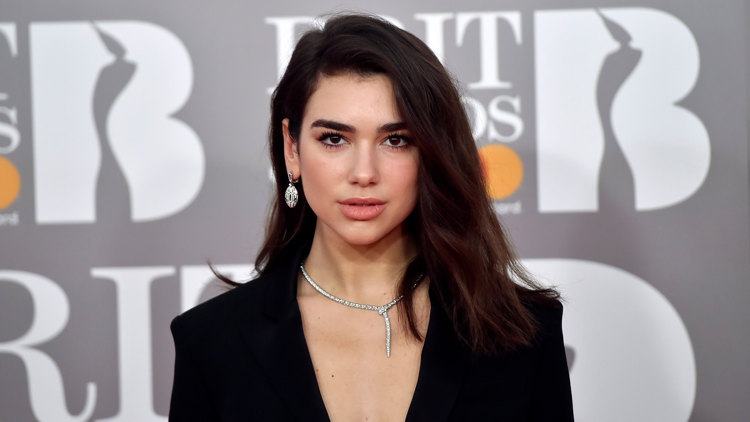 Brown Eyes Brunette Dua Lipa English Singer 2560x1440