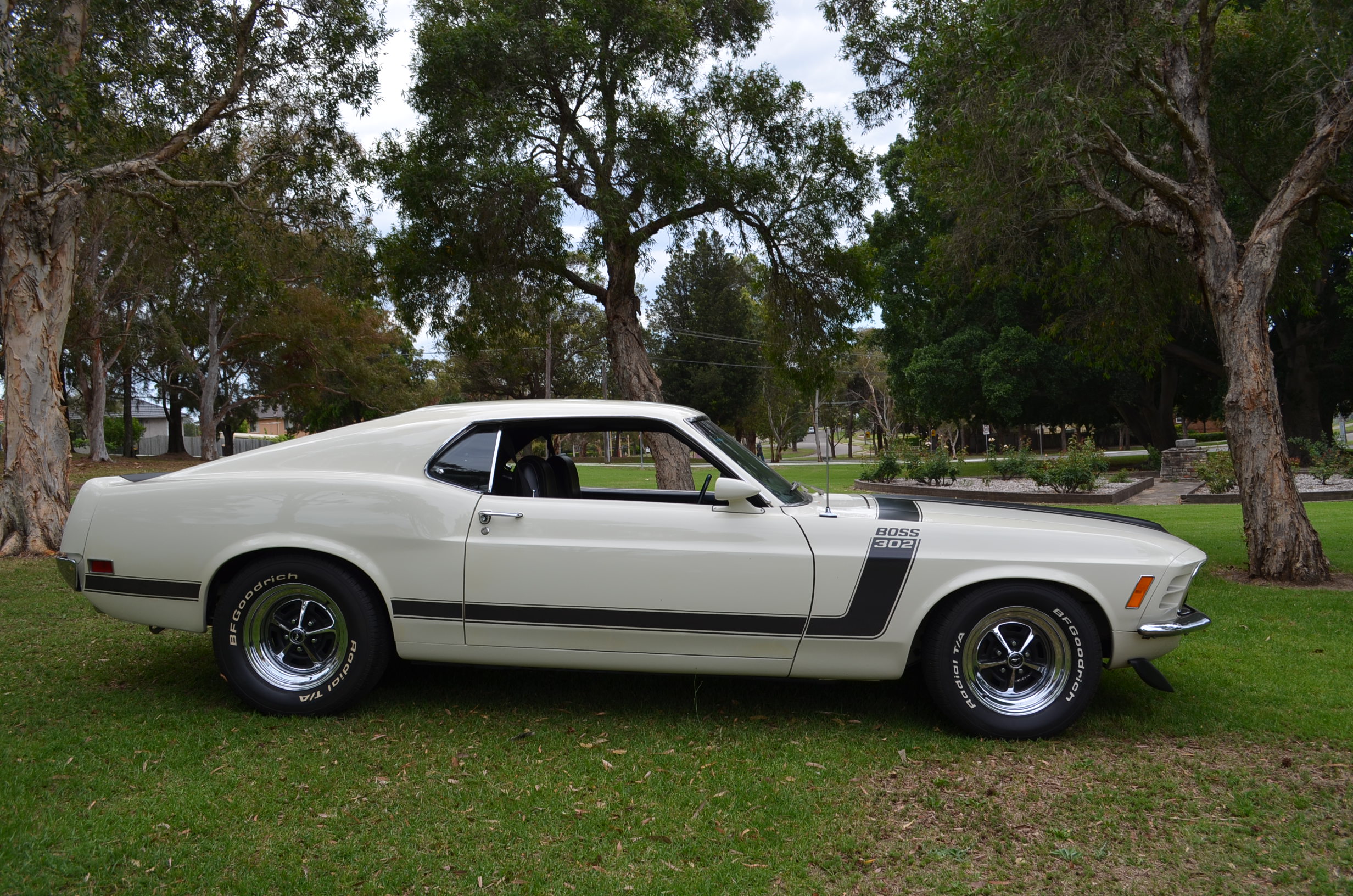 Car Fastback Ford Mustang Boss 302 Muscle Car White Car 2464x1632