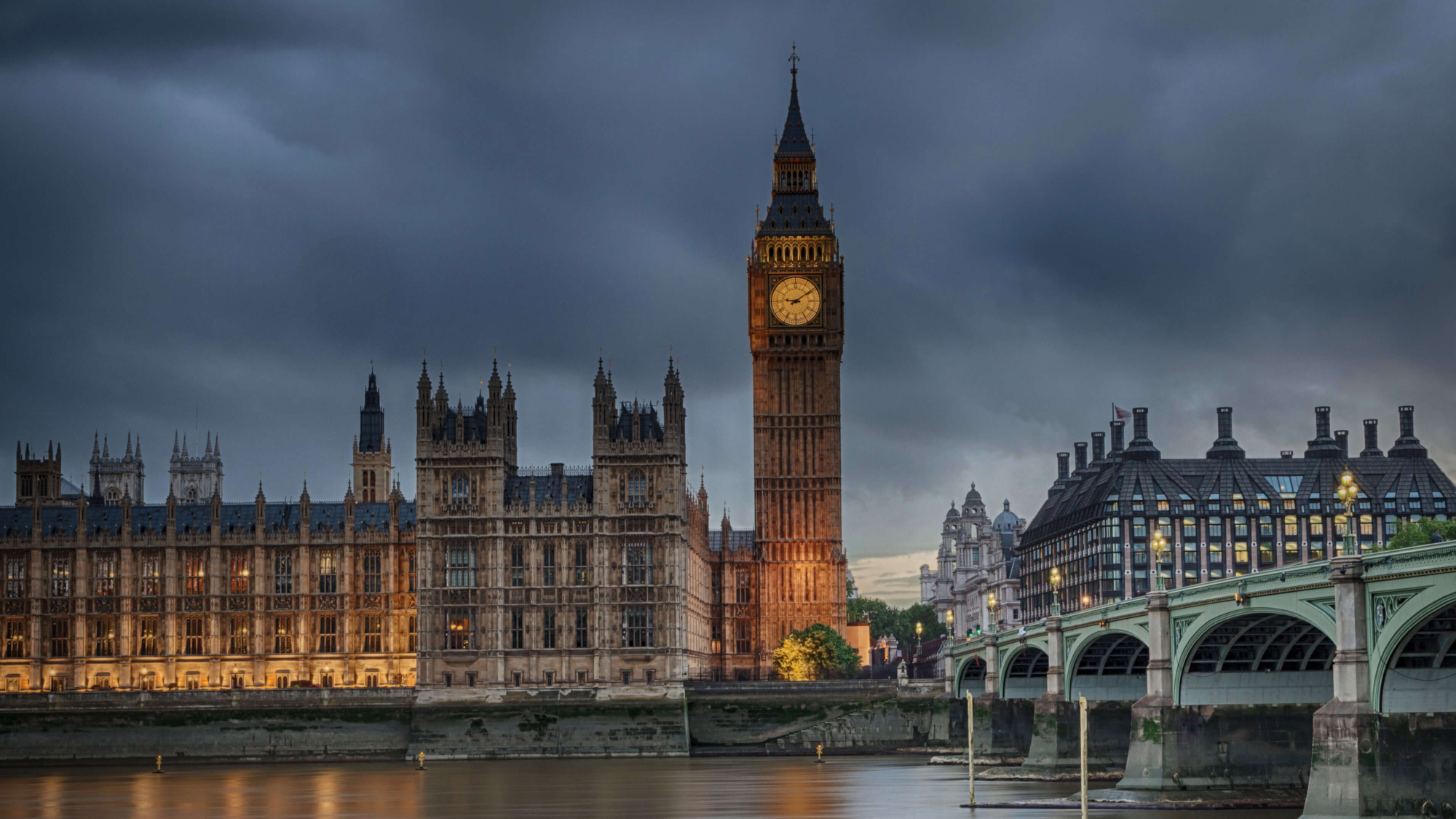 Big Ben England London Parliament 2000x1125