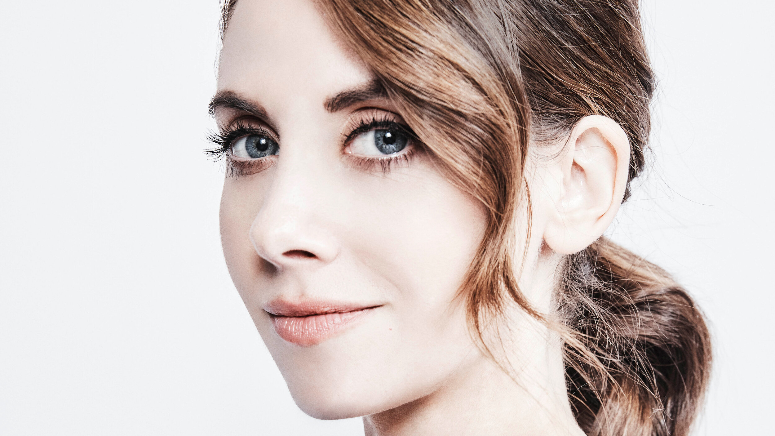 Actress Alison Brie American 2500x1406