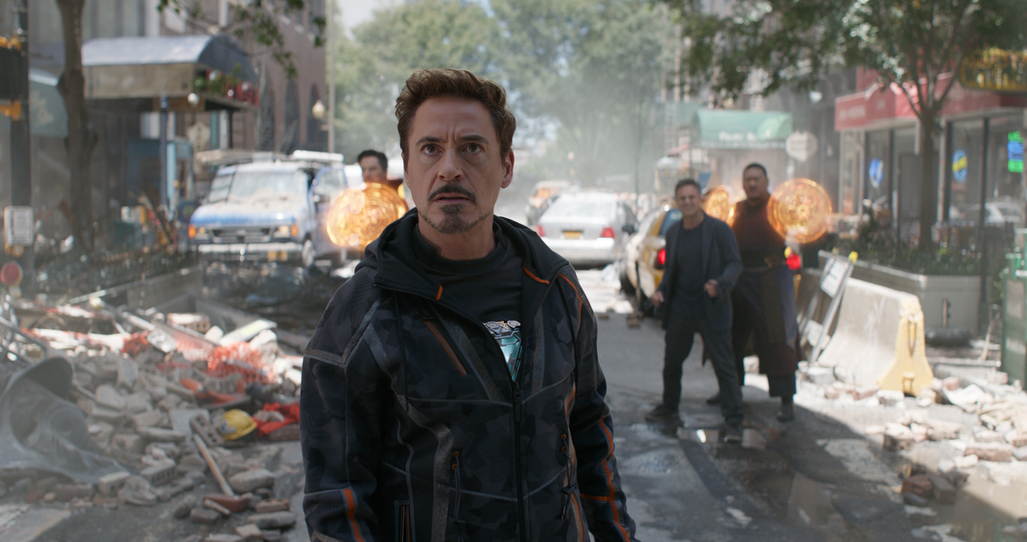 Avengers Infinity War Benedict Cumberbatch Iron Man Robert Downey Jr Stephen Strange Tony Stark 2047x1080