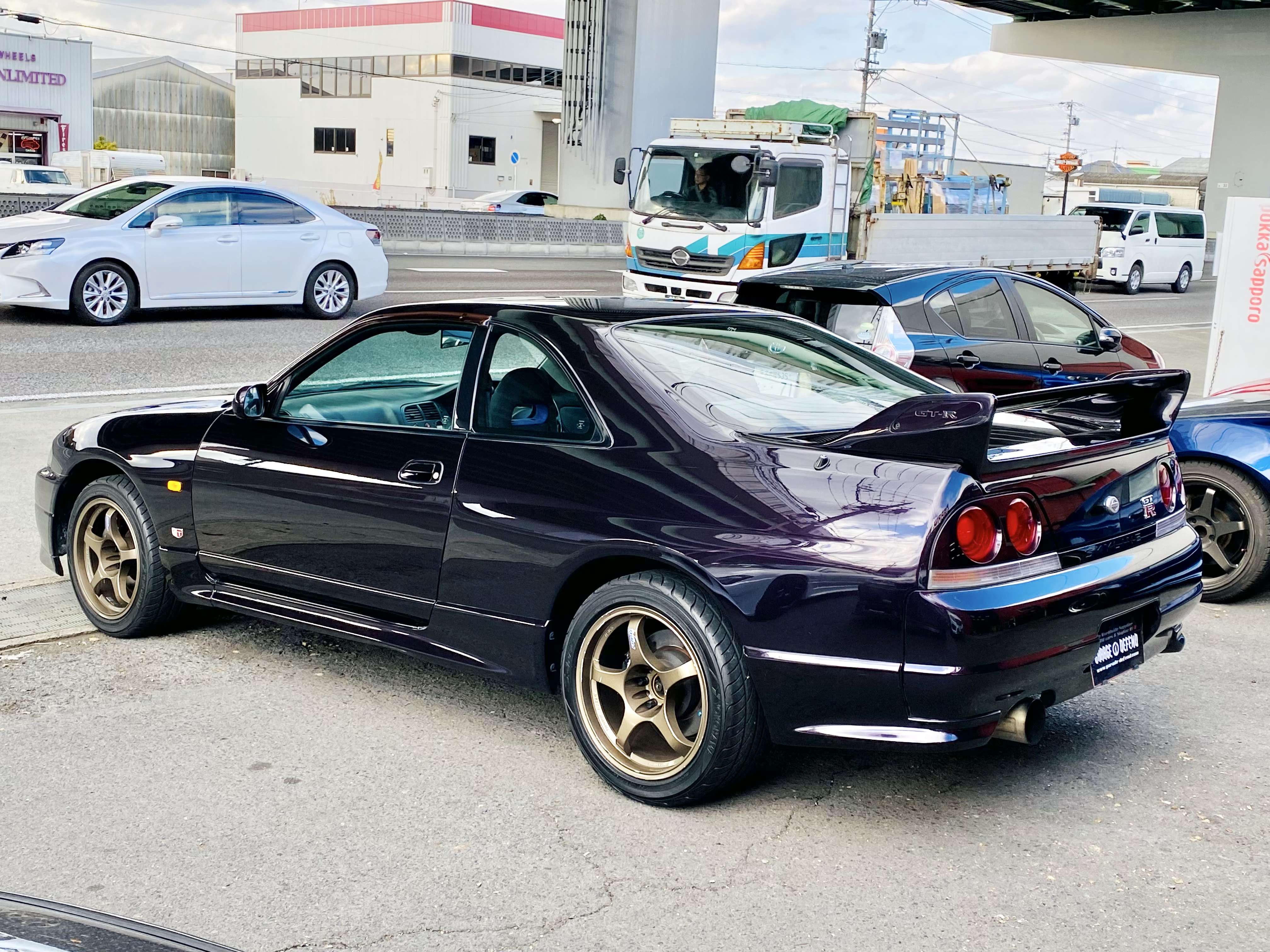 Nissan Skyline Nissan Skyline R33 Nissan Skyline GT R R33 GT R Car Garage Defend Midnight Purple 4032x3024