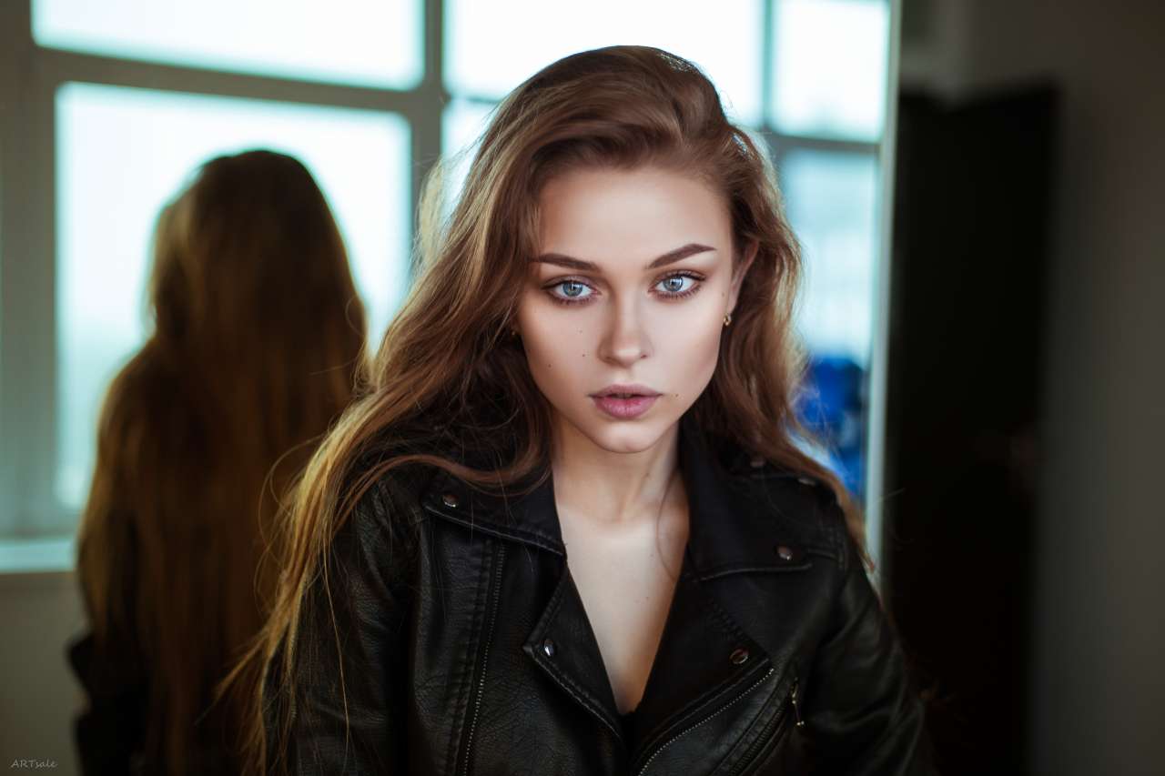 Alina Stanislavskaya Model Brunette Women Leather Jackets 1280x853