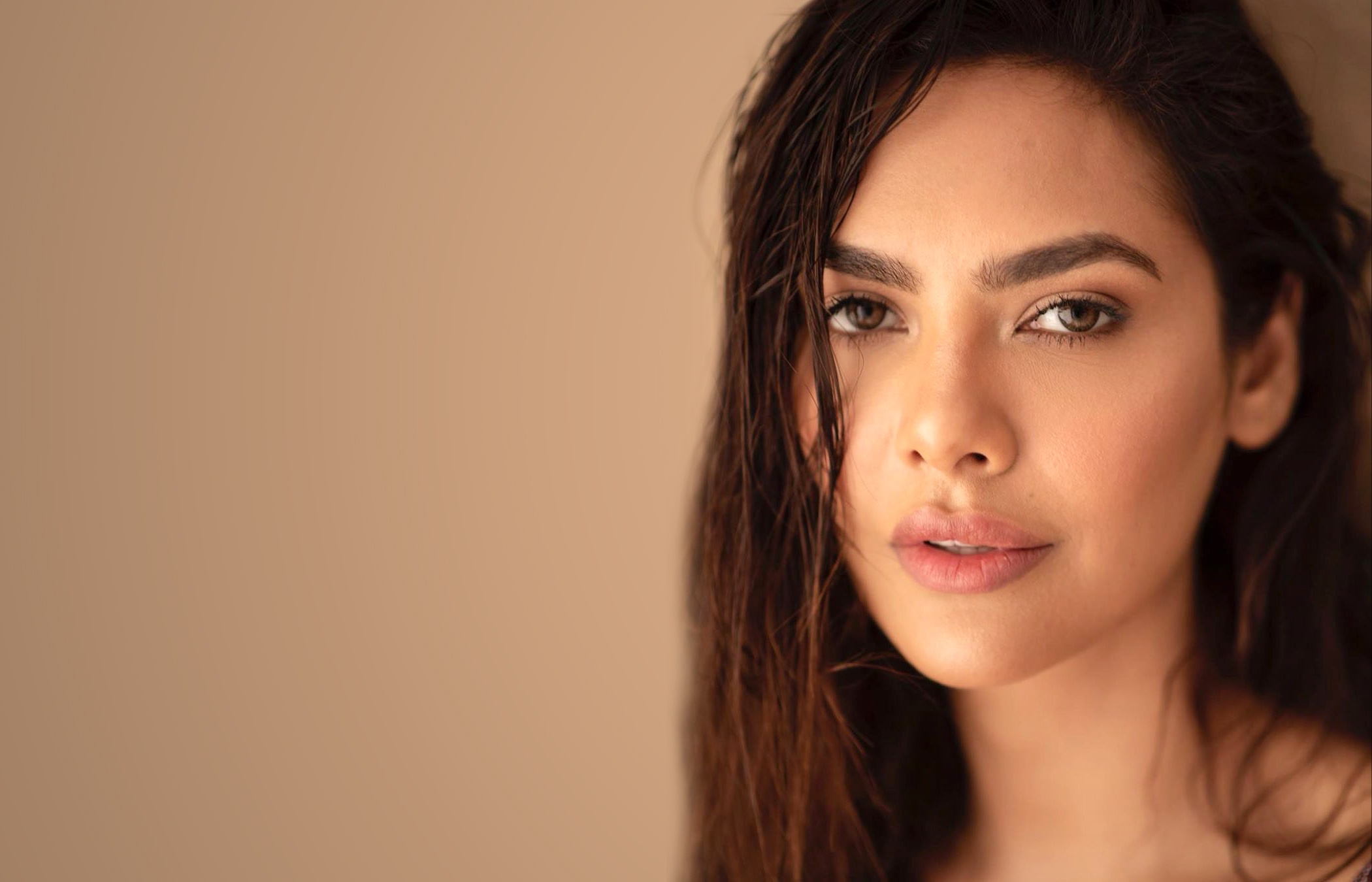 Actress Brown Eyes Brunette Face Indian 2100x1350