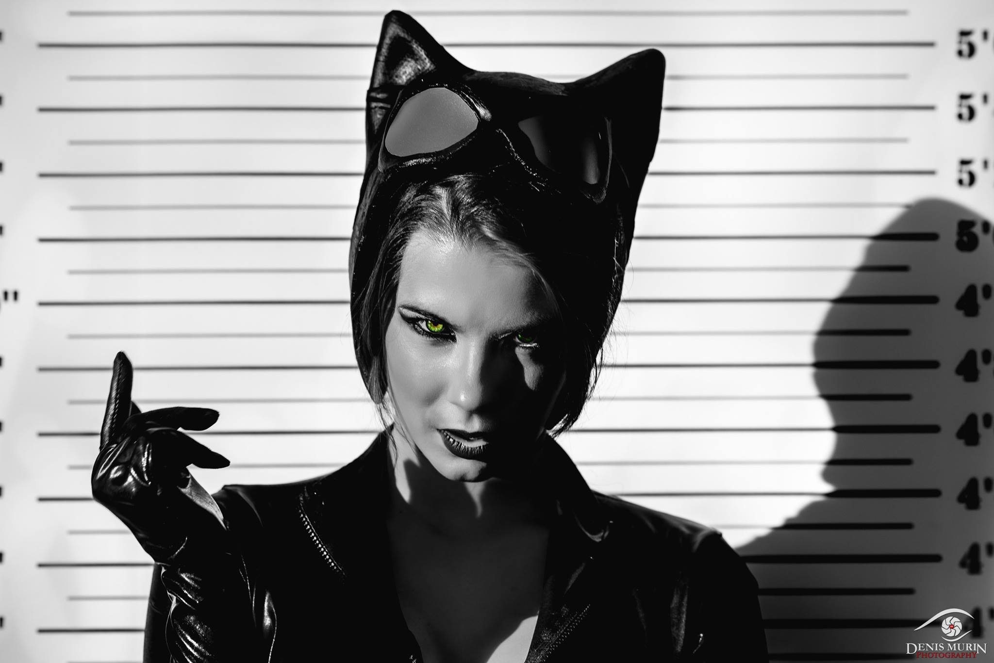 Catwoman 2048x1367