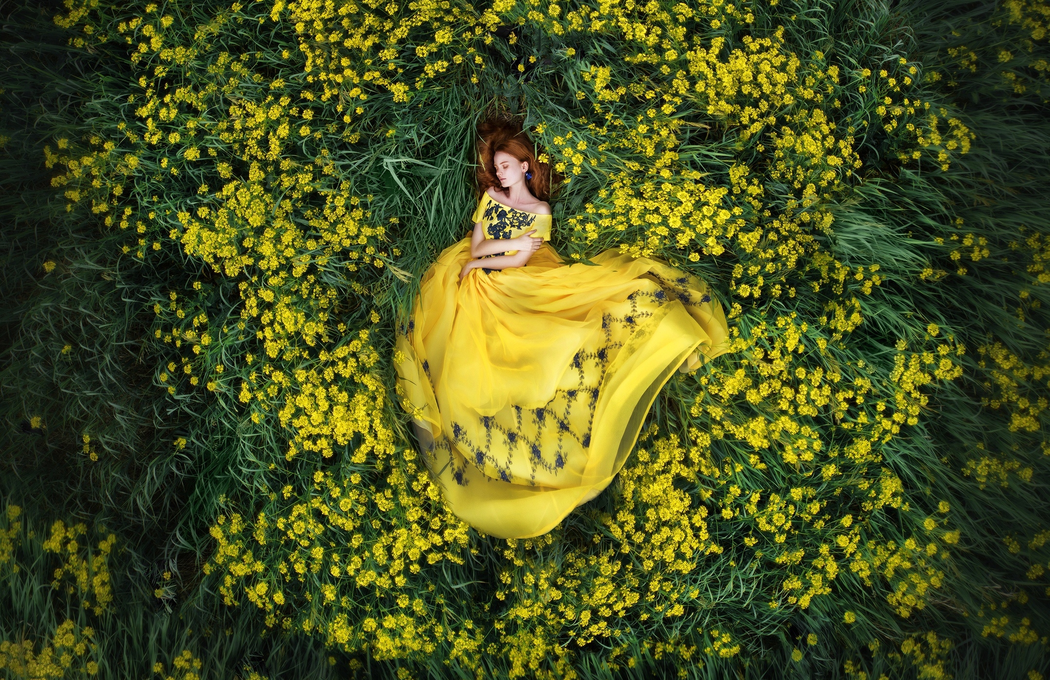 Yellow Dress Yellow Flower Redhead 2160x1400